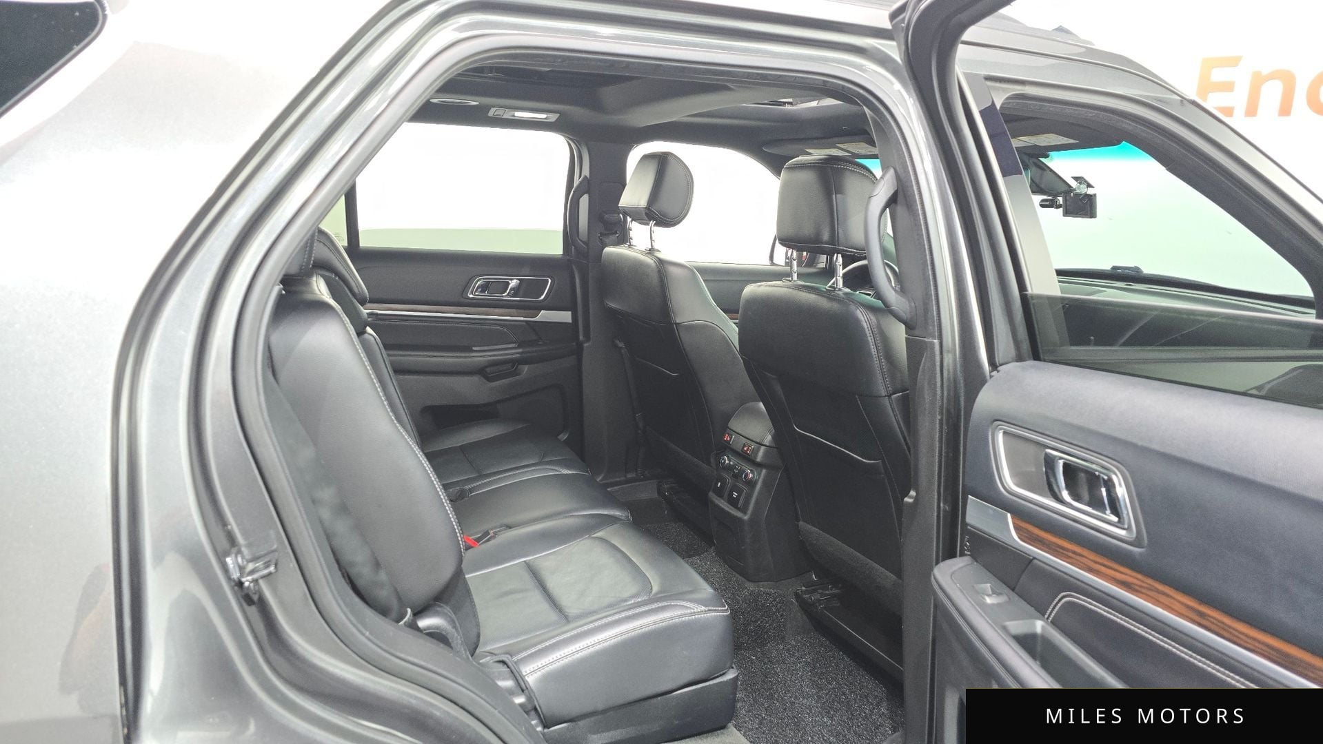 Ford Explorer 2016 — миниатюра 11