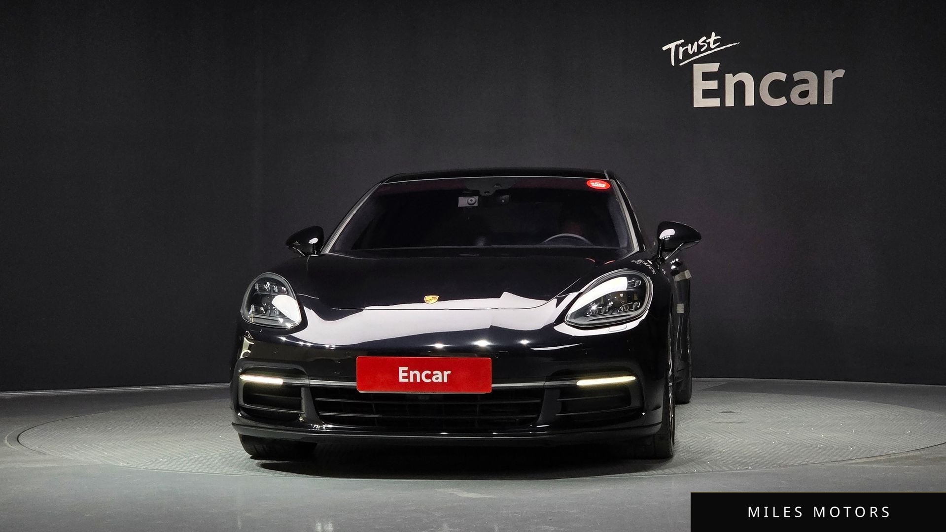 Porsche Panamera 2018 — миниатюра 3