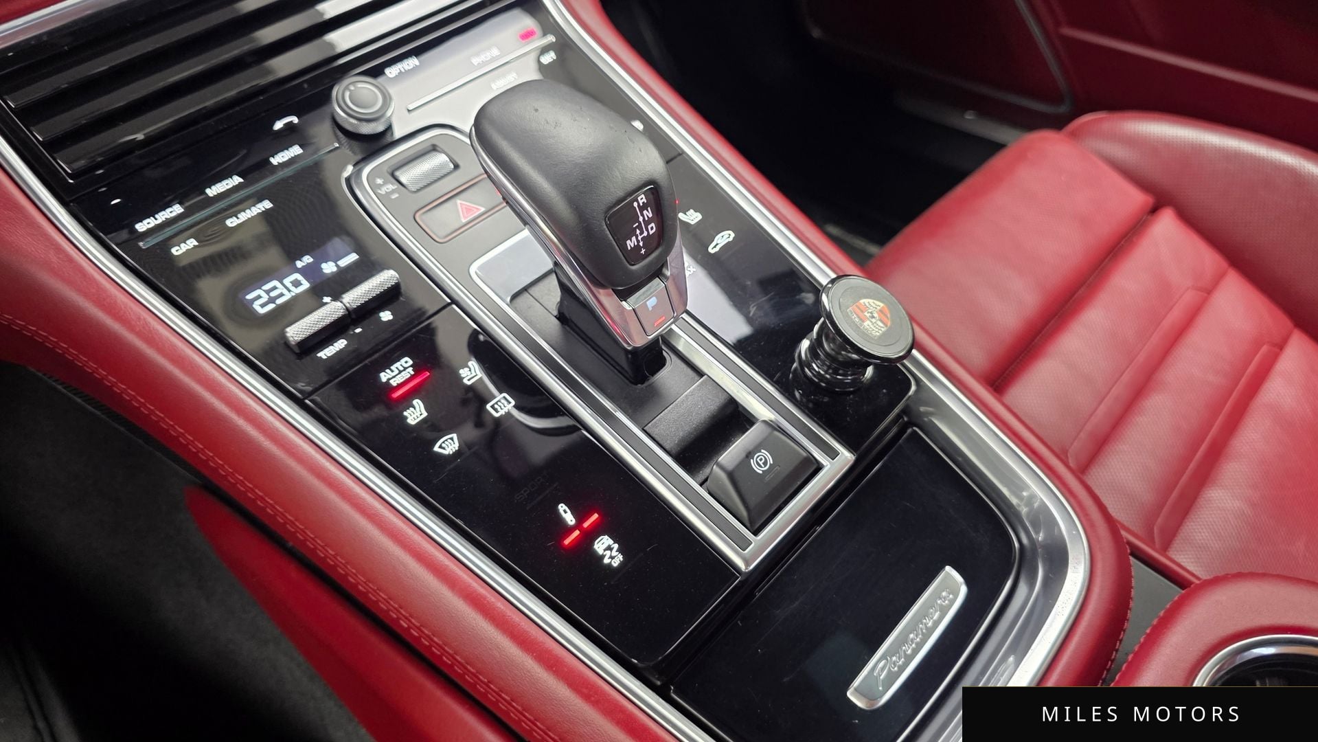 Porsche Panamera 2018 — миниатюра 12