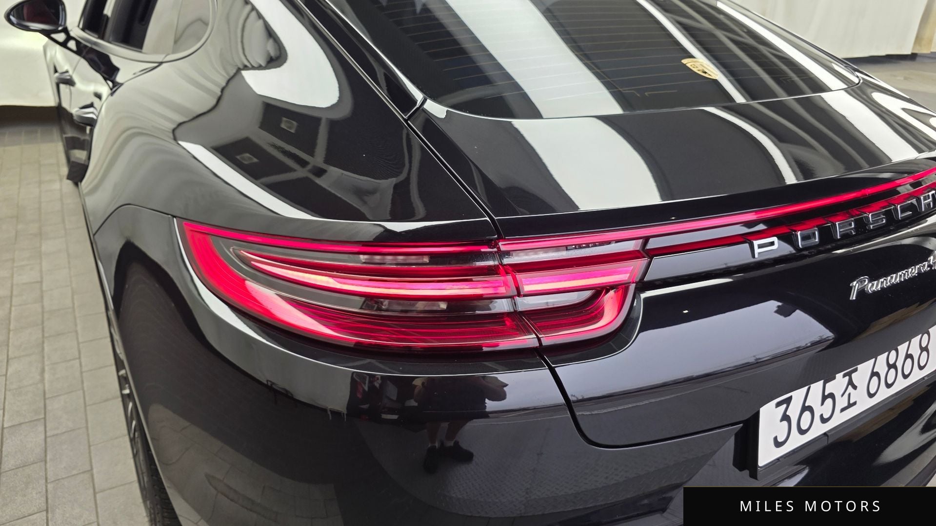 Porsche Panamera 2018 — миниатюра 9