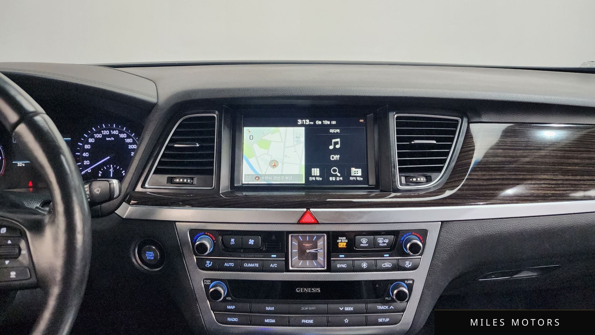Genesis G80 2020 — миниатюра 12