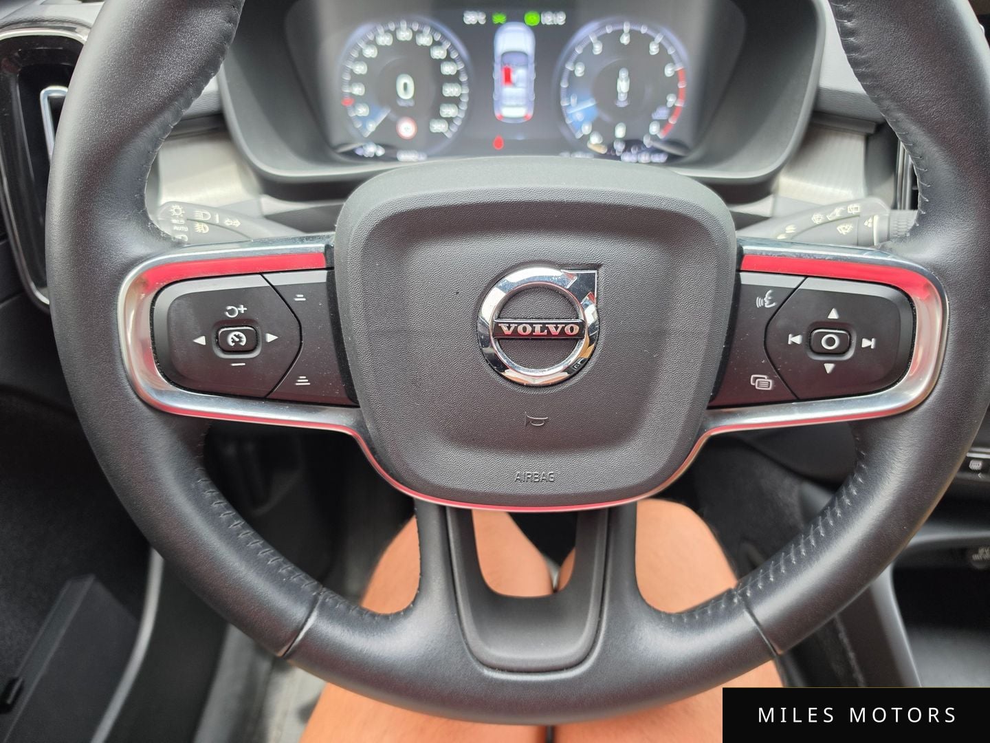 Volvo XC40 2021 — миниатюра 11