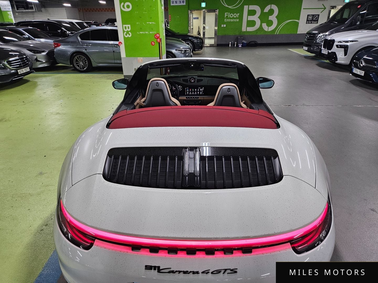 Porsche 911 (992) 2022 — миниатюра 7