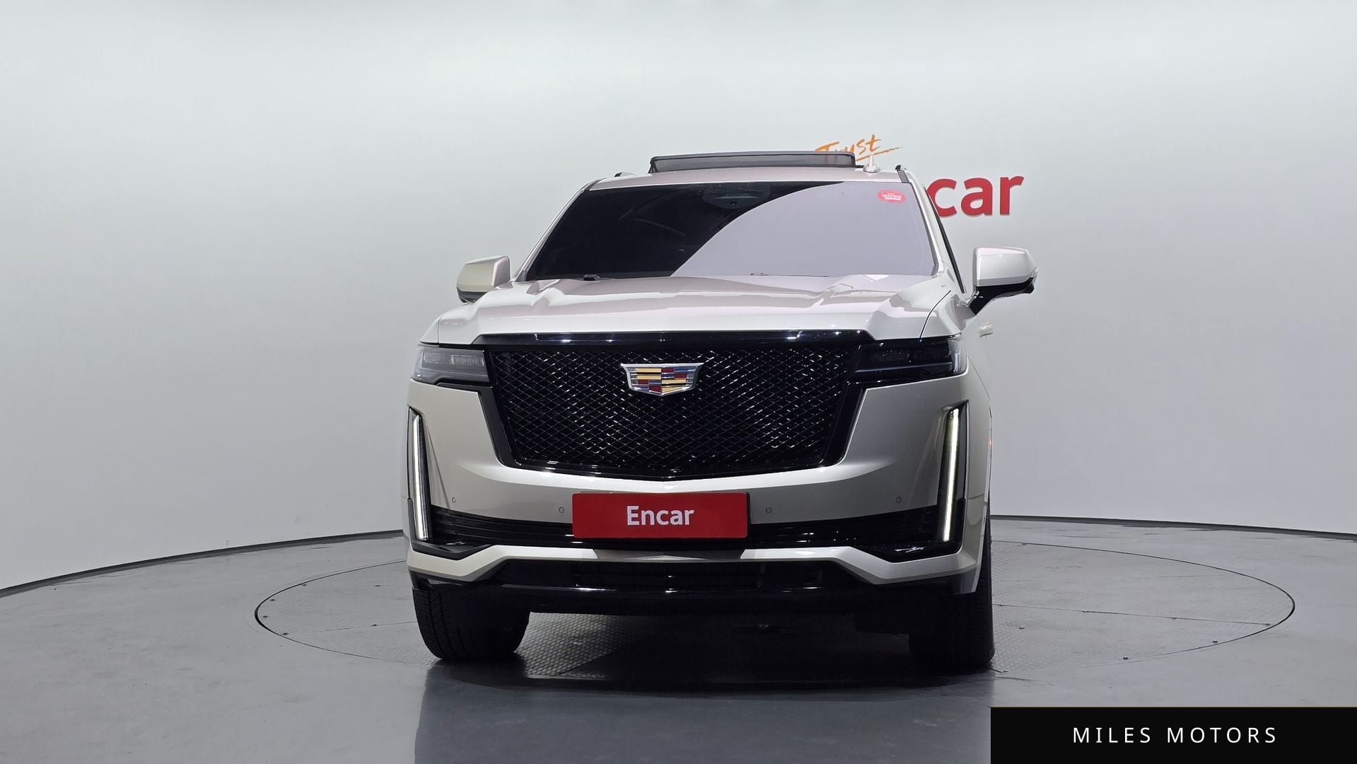 Cadillac Escalade 2023 — миниатюра 3