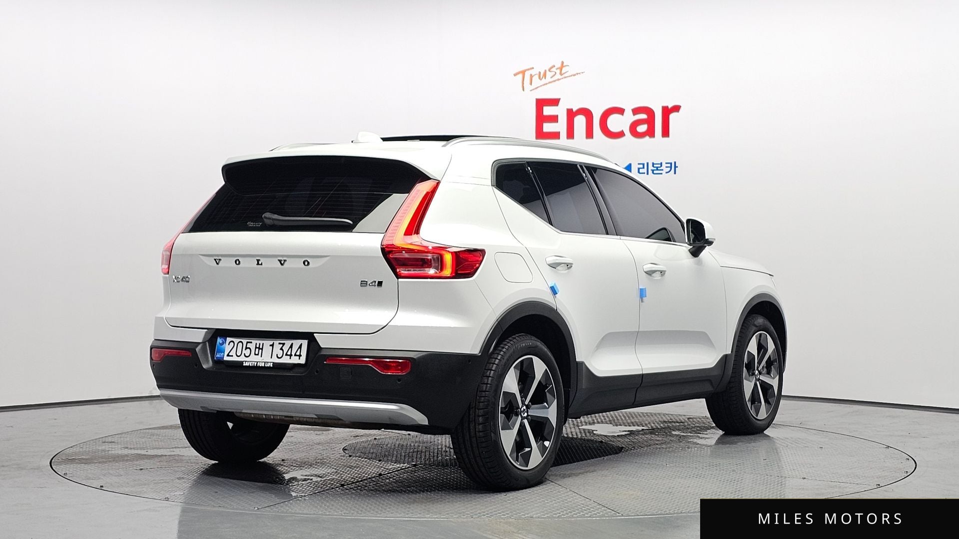 Volvo XC40 2025 — миниатюра 2