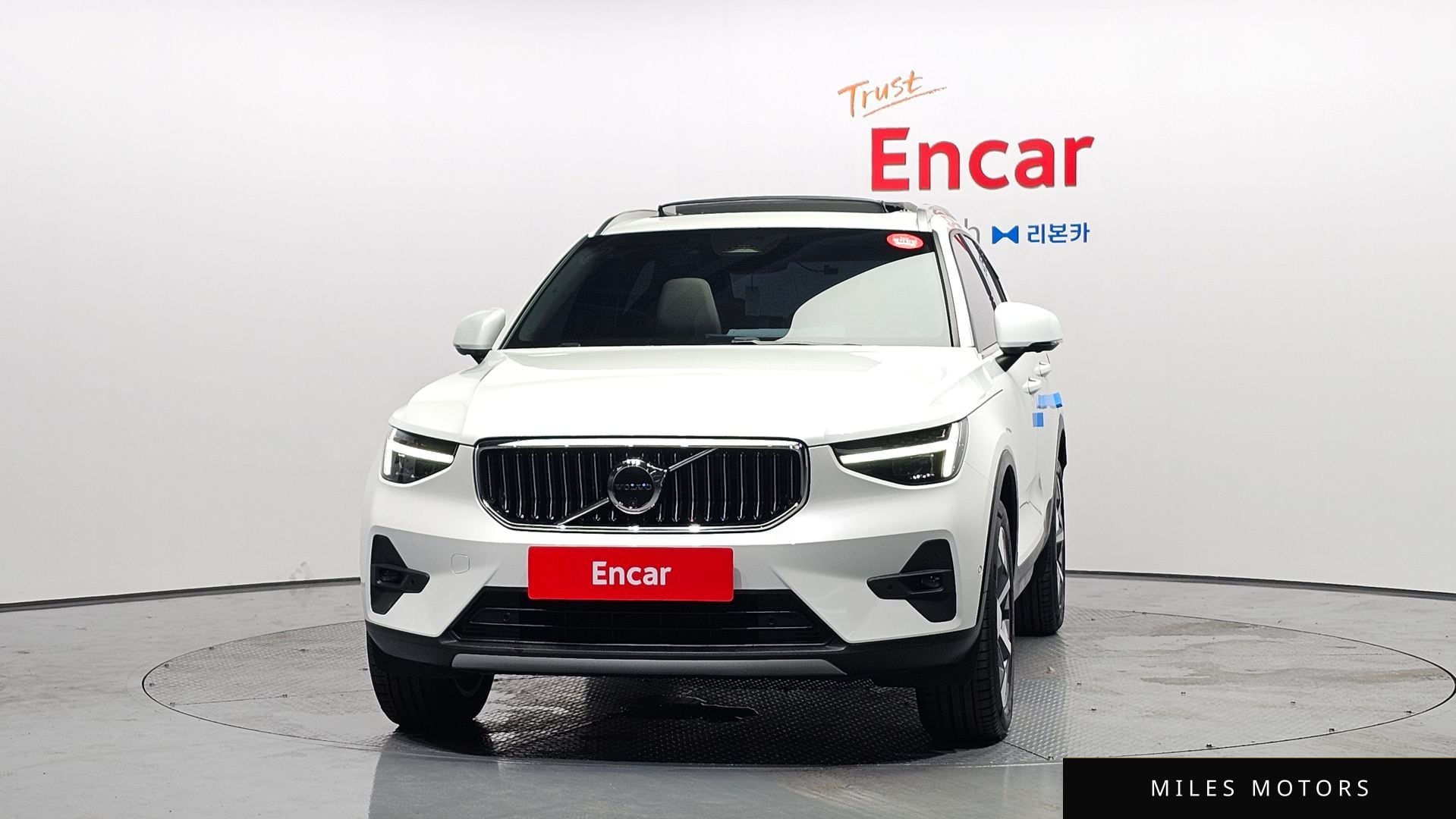 Volvo XC40 2025 — миниатюра 3
