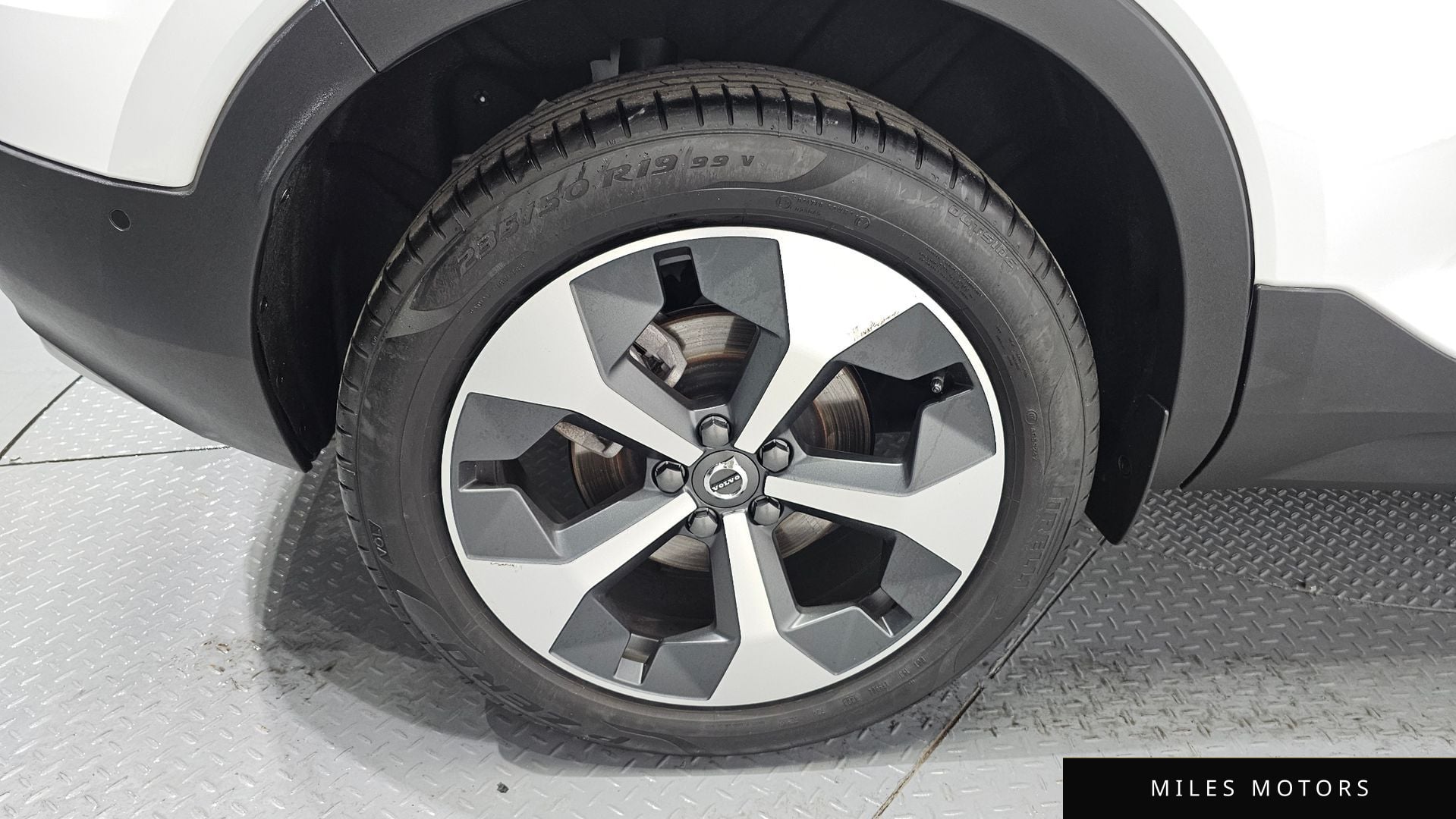 Volvo XC40 2025 — миниатюра 5