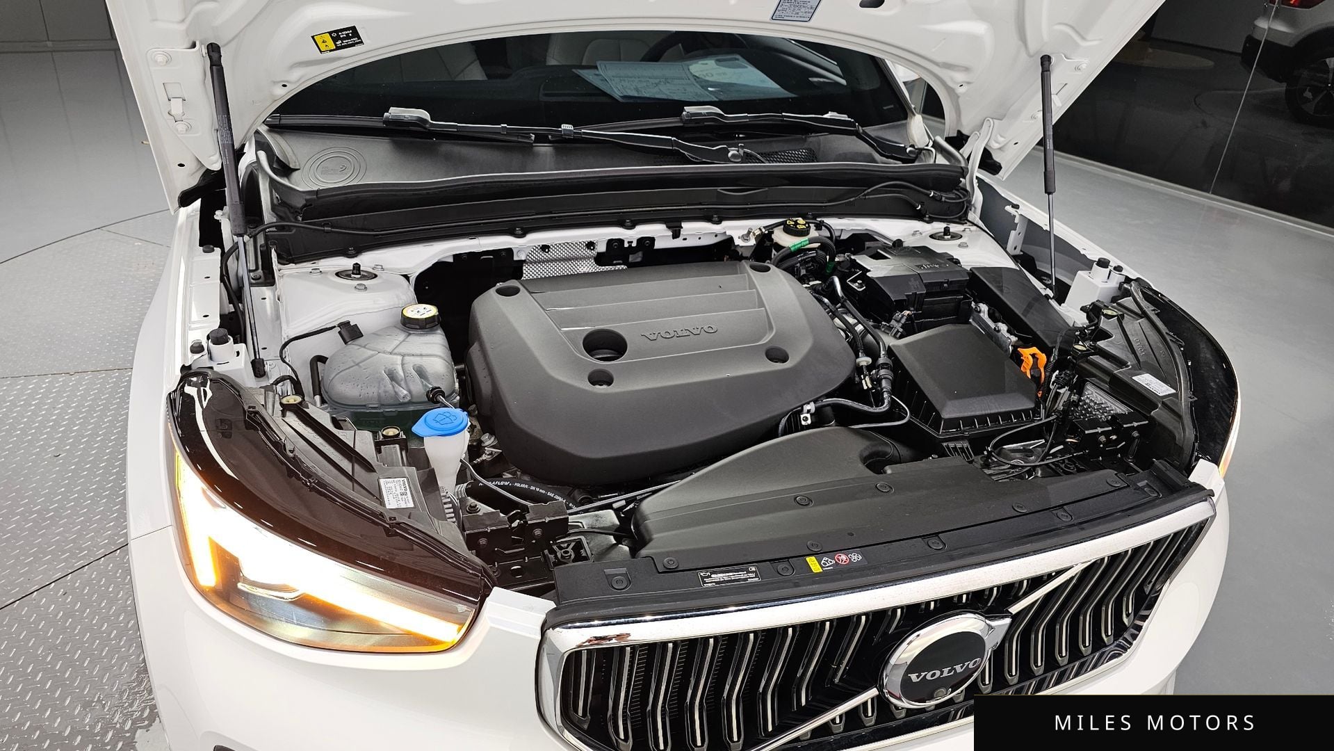 Volvo XC40 2025 — миниатюра 6