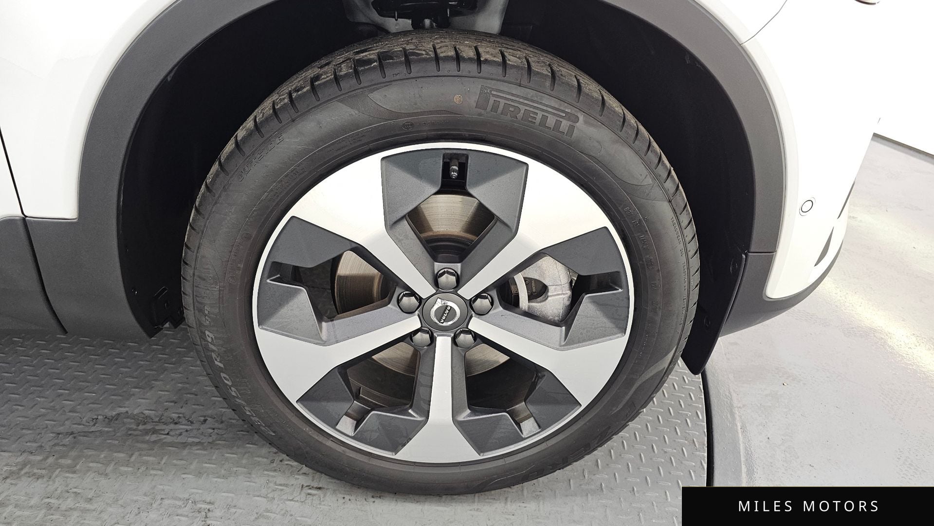 Volvo XC40 2025 — миниатюра 7