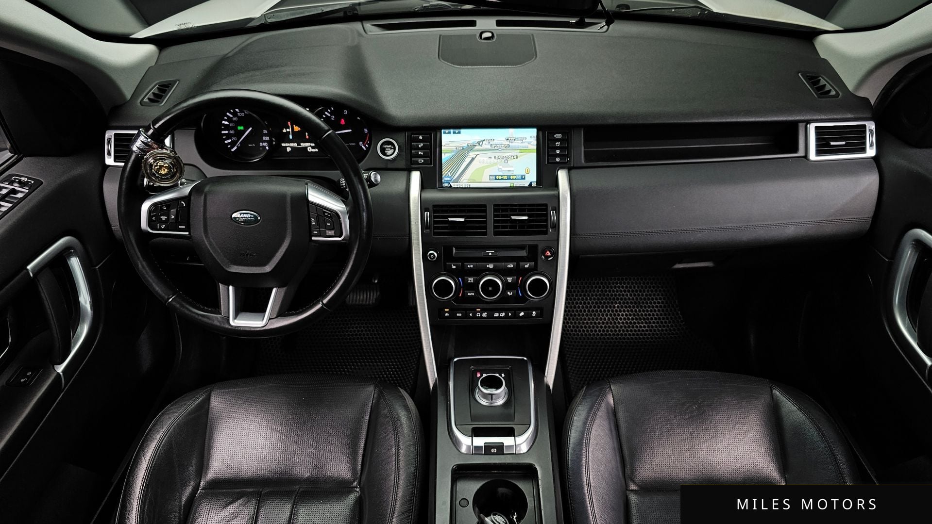 Land Rover Discovery Sport 2016 — миниатюра 7