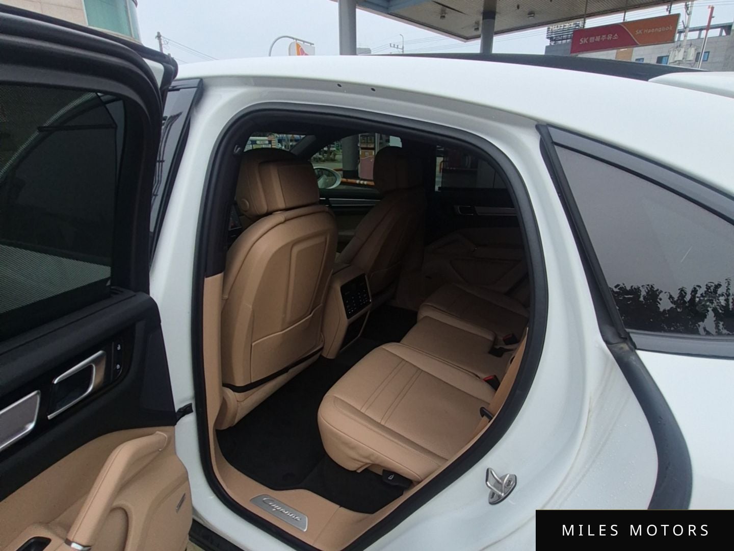 Porsche Cayenne 2023 — миниатюра 10
