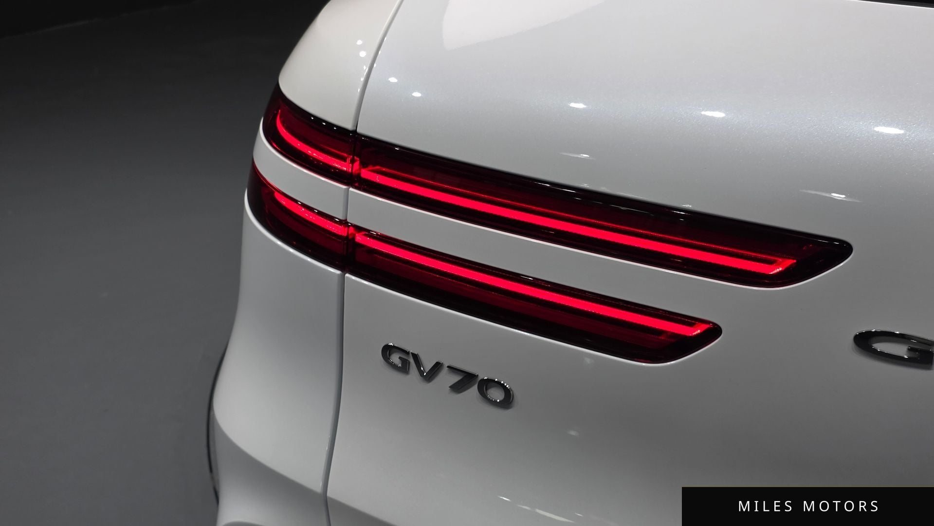 Genesis GV70 2023 — миниатюра 9