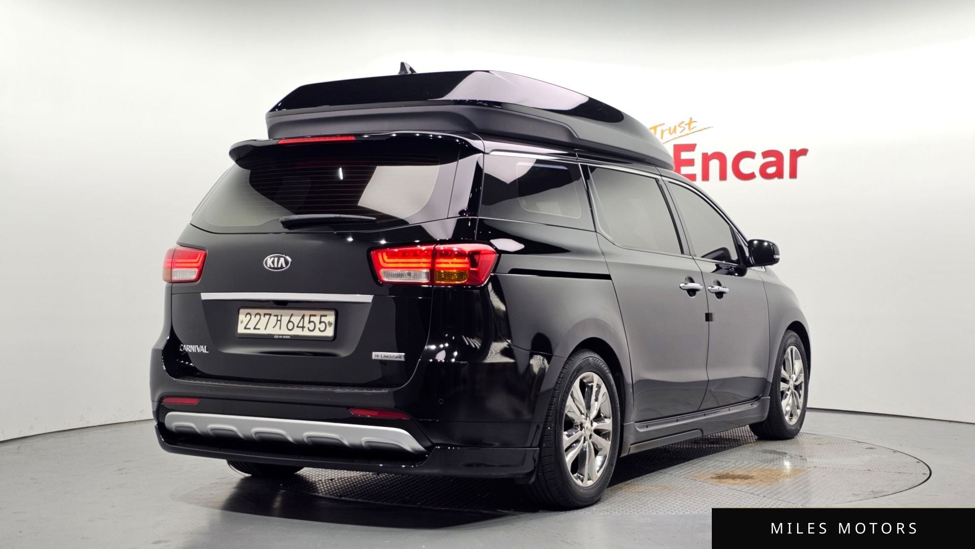 Kia Canival 2018 — миниатюра 2