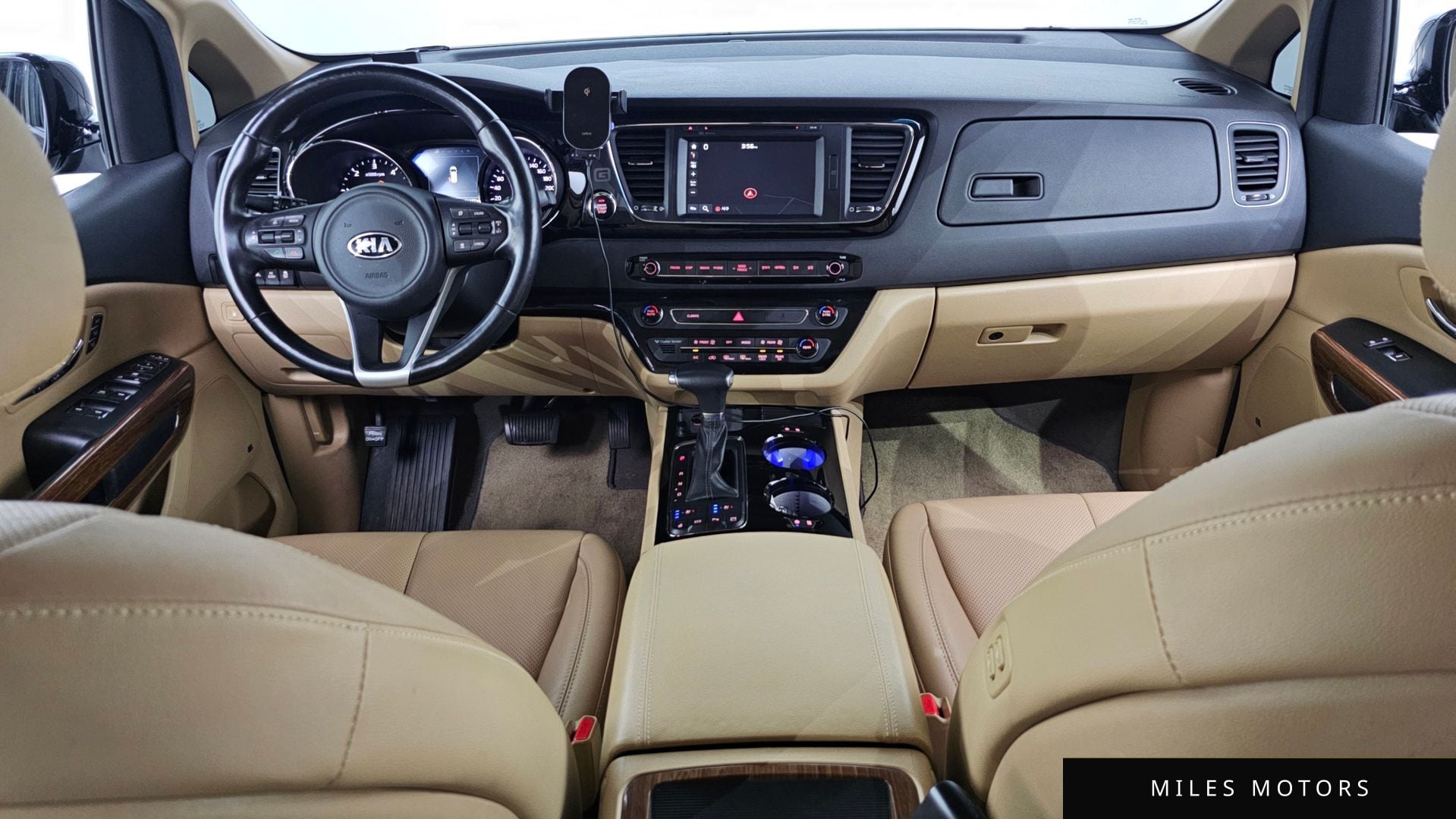 Kia Canival 2018 — миниатюра 10