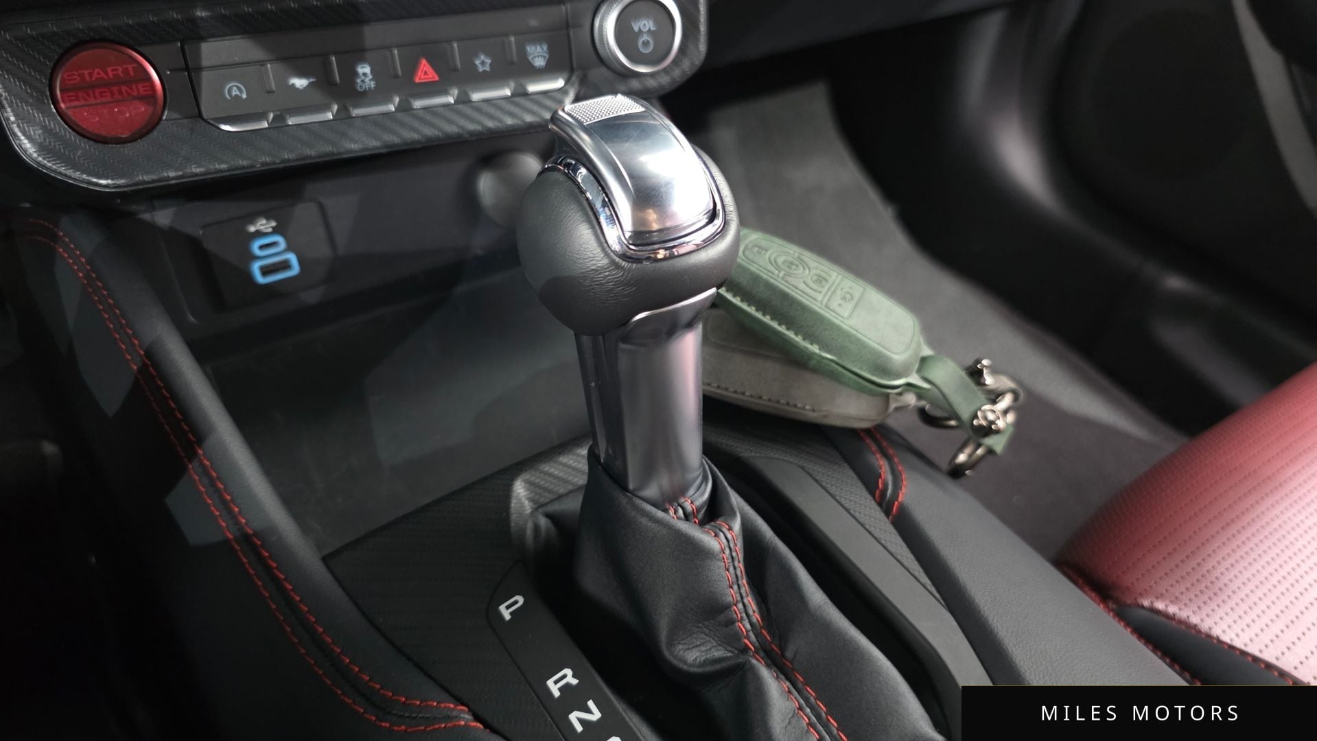 Ford Mustang 2025 — миниатюра 12