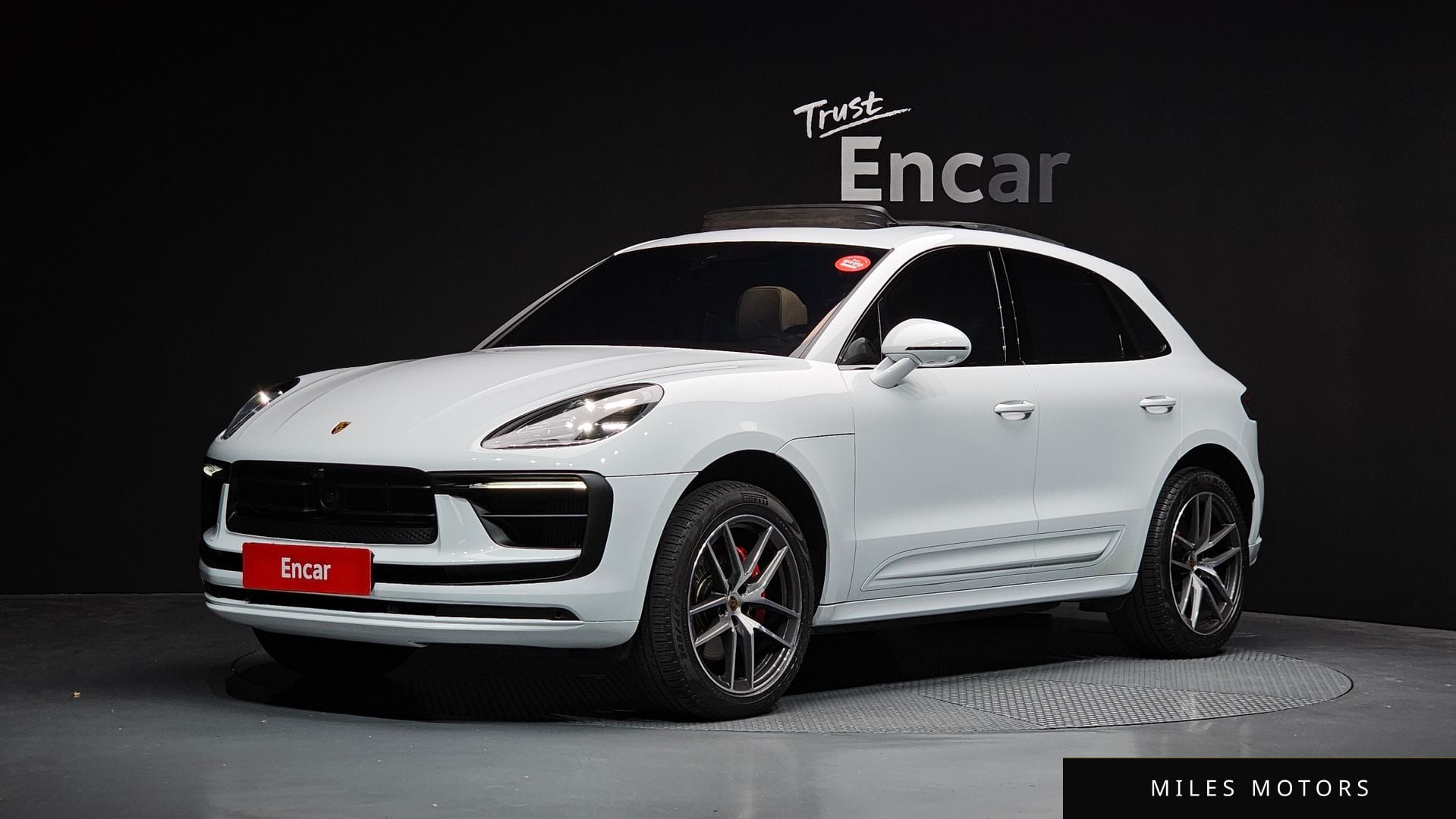Porsche Macan 2022 — фото 1 из 12