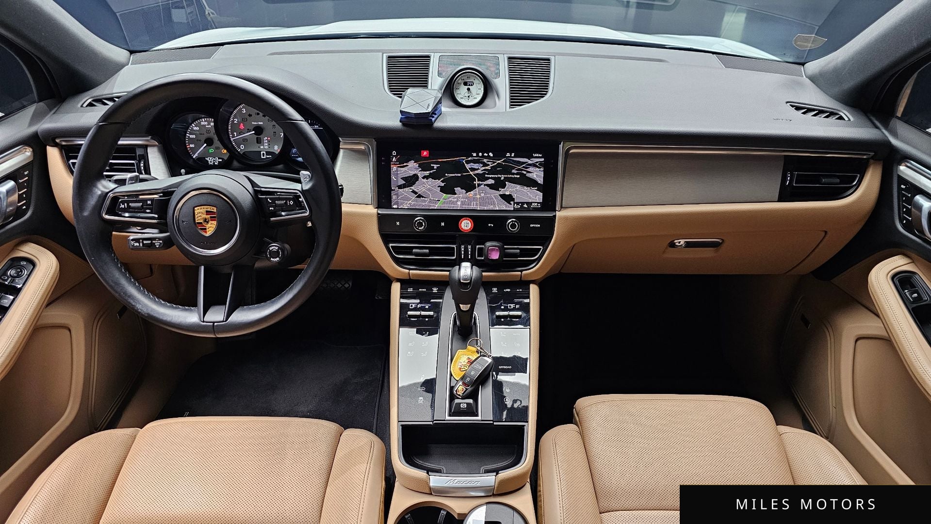 Porsche Macan 2022 — миниатюра 10
