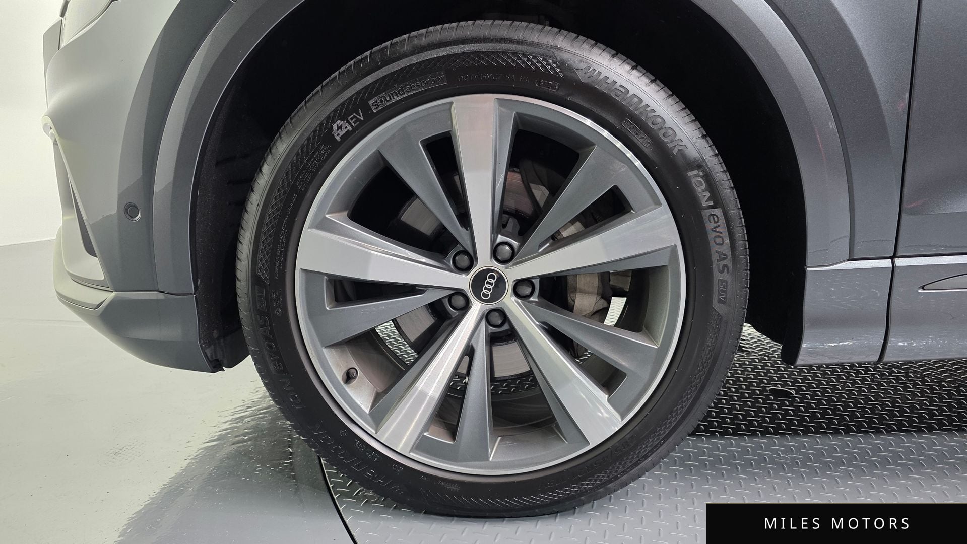 Audi Q8 (4M) 2022 — миниатюра 5