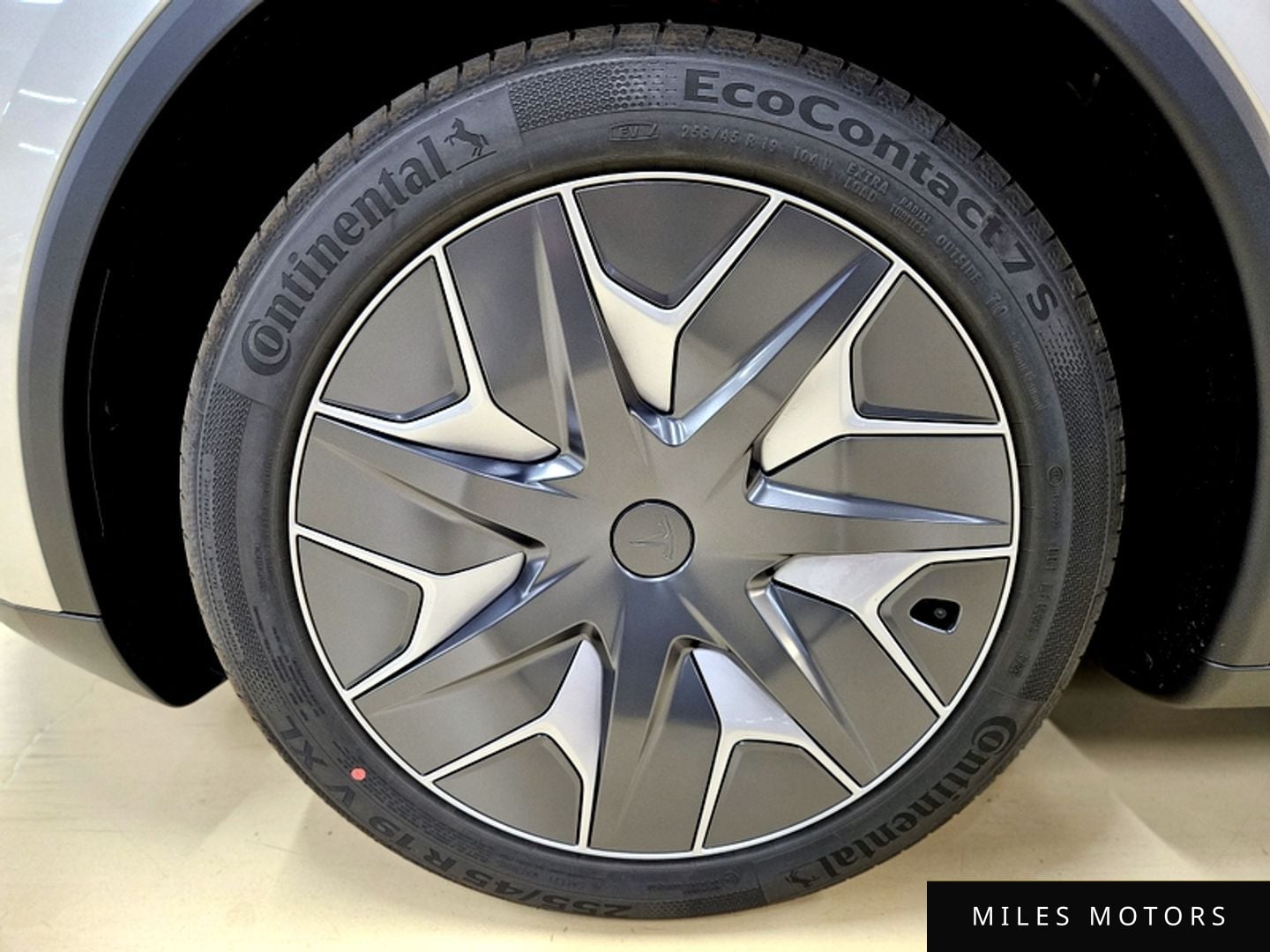 Tesla Model Y 2026 — миниатюра 5
