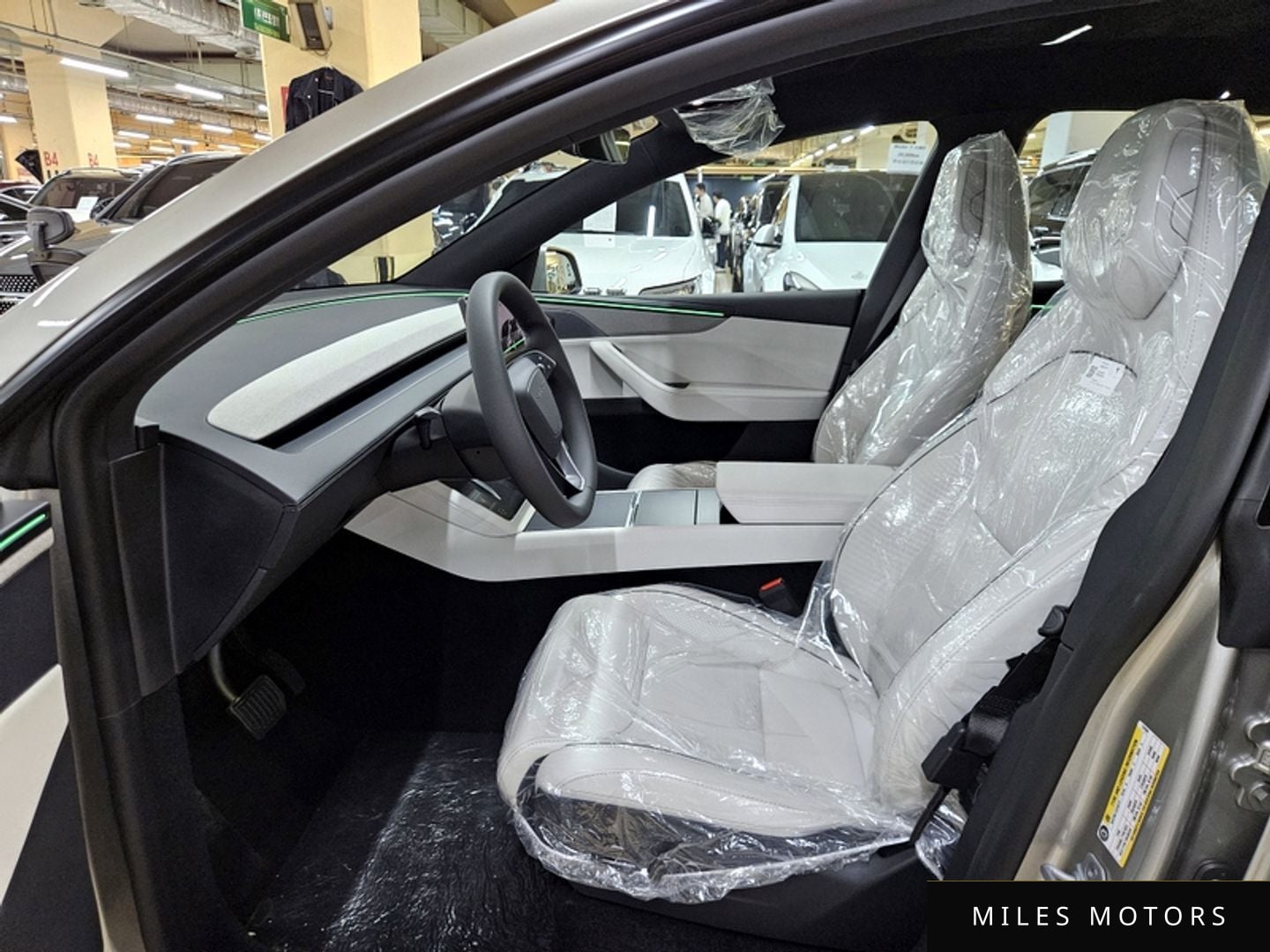 Tesla Model Y 2026 — миниатюра 10