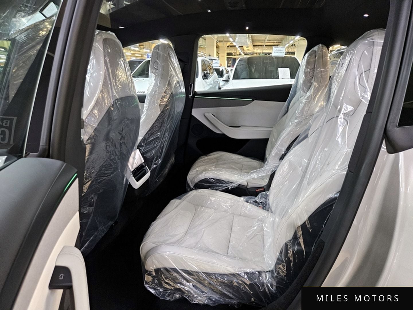Tesla Model Y 2026 — миниатюра 11