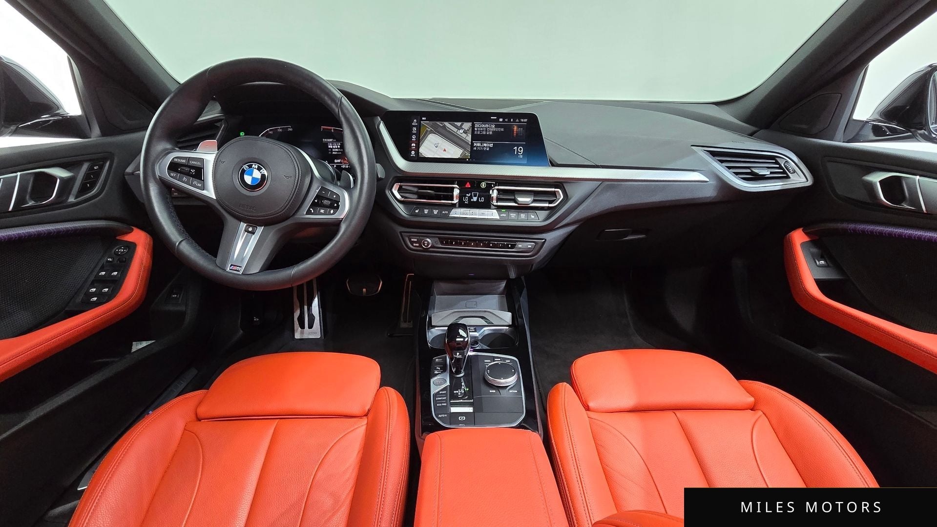 BMW 1 Series (F40) 2022 — миниатюра 10