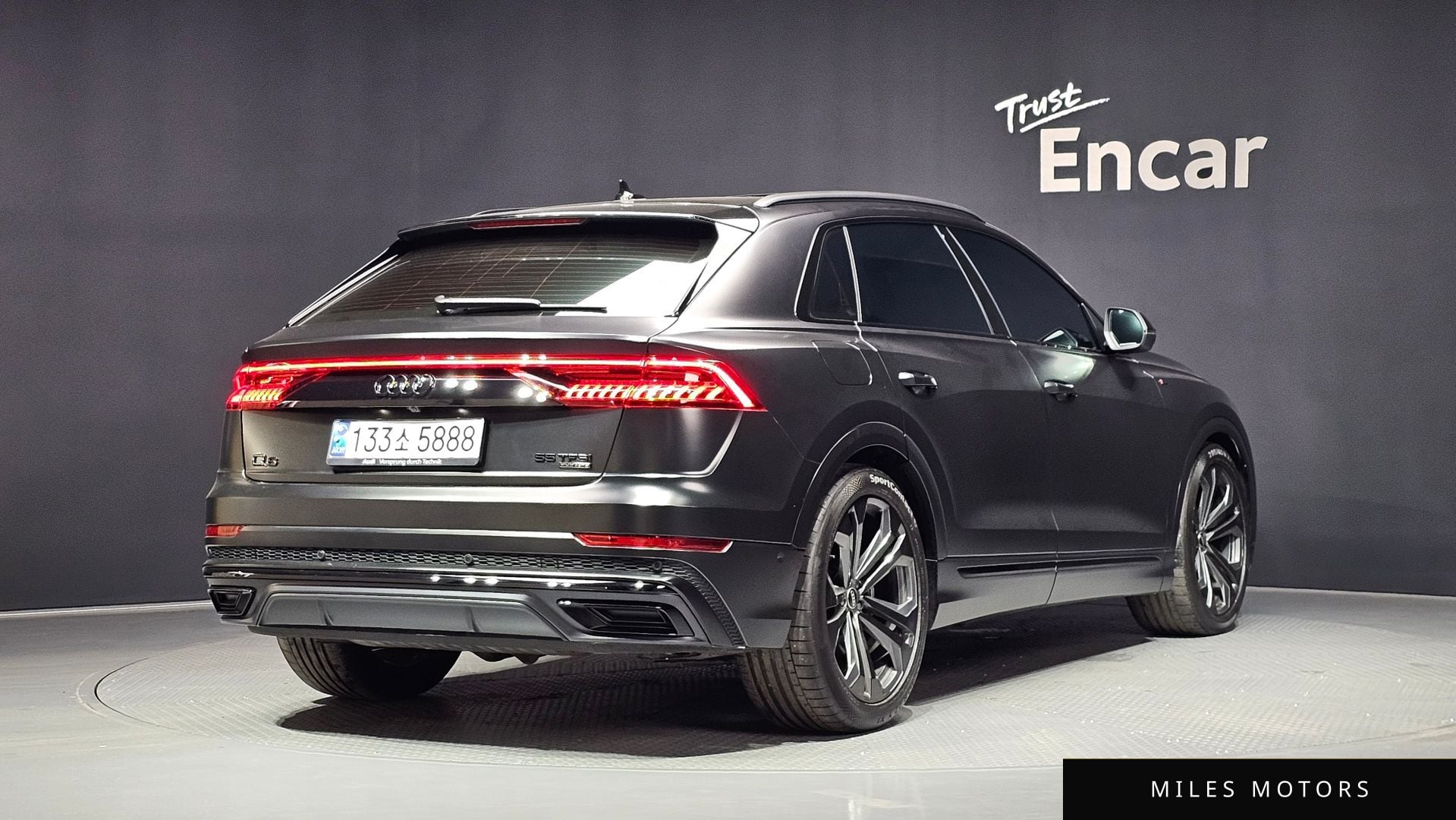 Audi Q8 (4M) 2023 — миниатюра 2