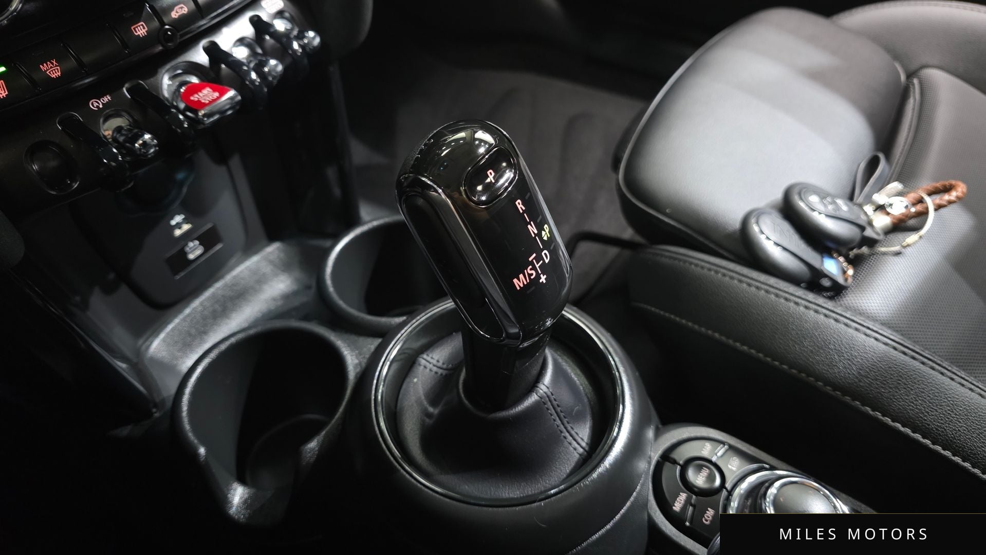 MINI Cooper 2023 — миниатюра 12
