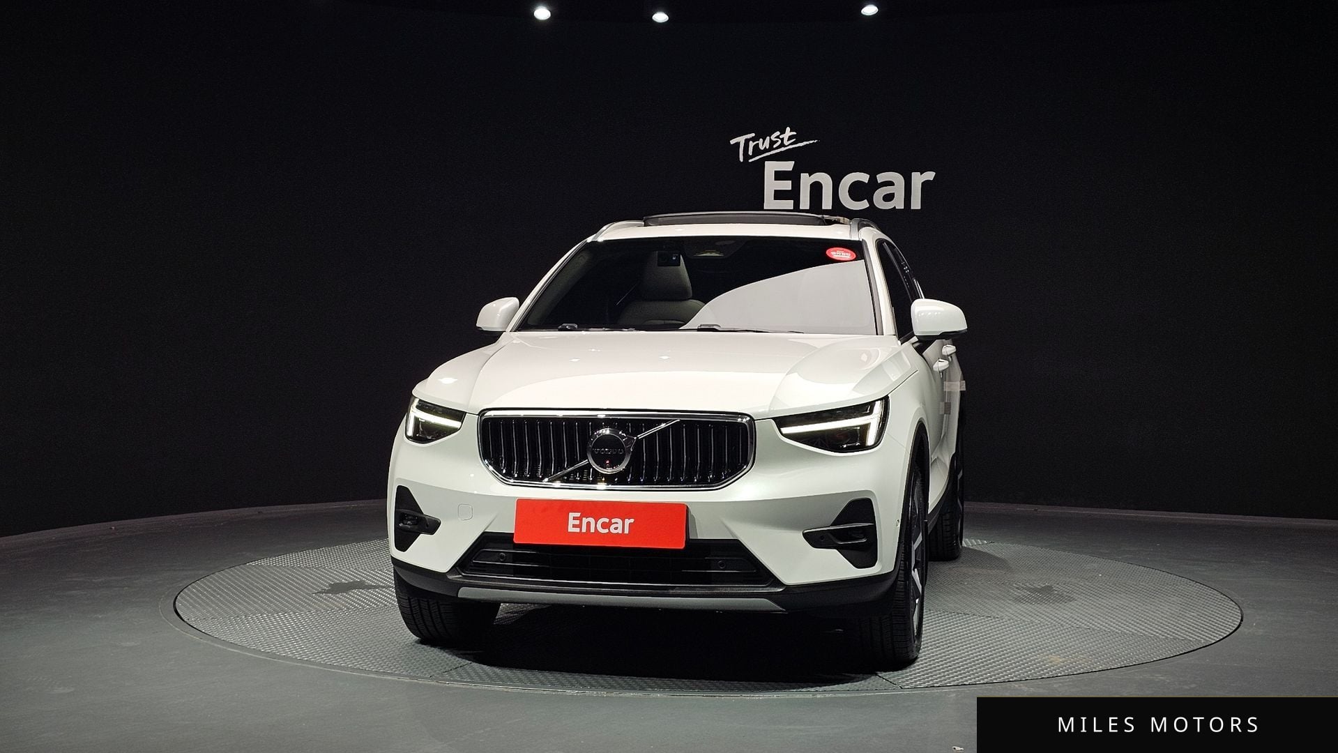 Volvo XC40 2025 — миниатюра 3
