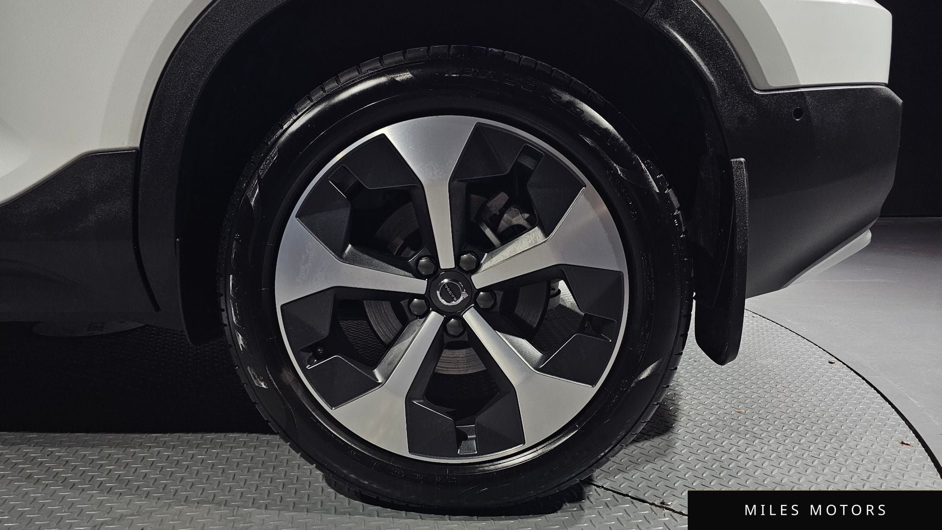 Volvo XC40 2025 — миниатюра 7