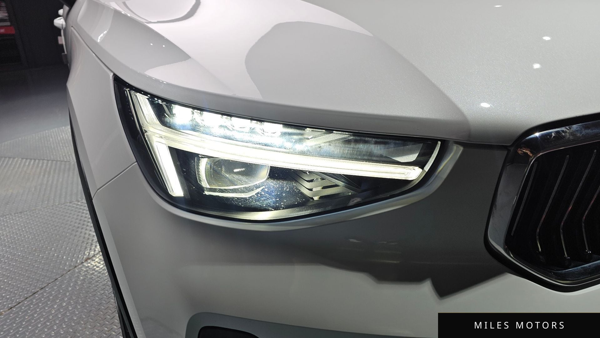 Volvo XC40 2025 — миниатюра 8