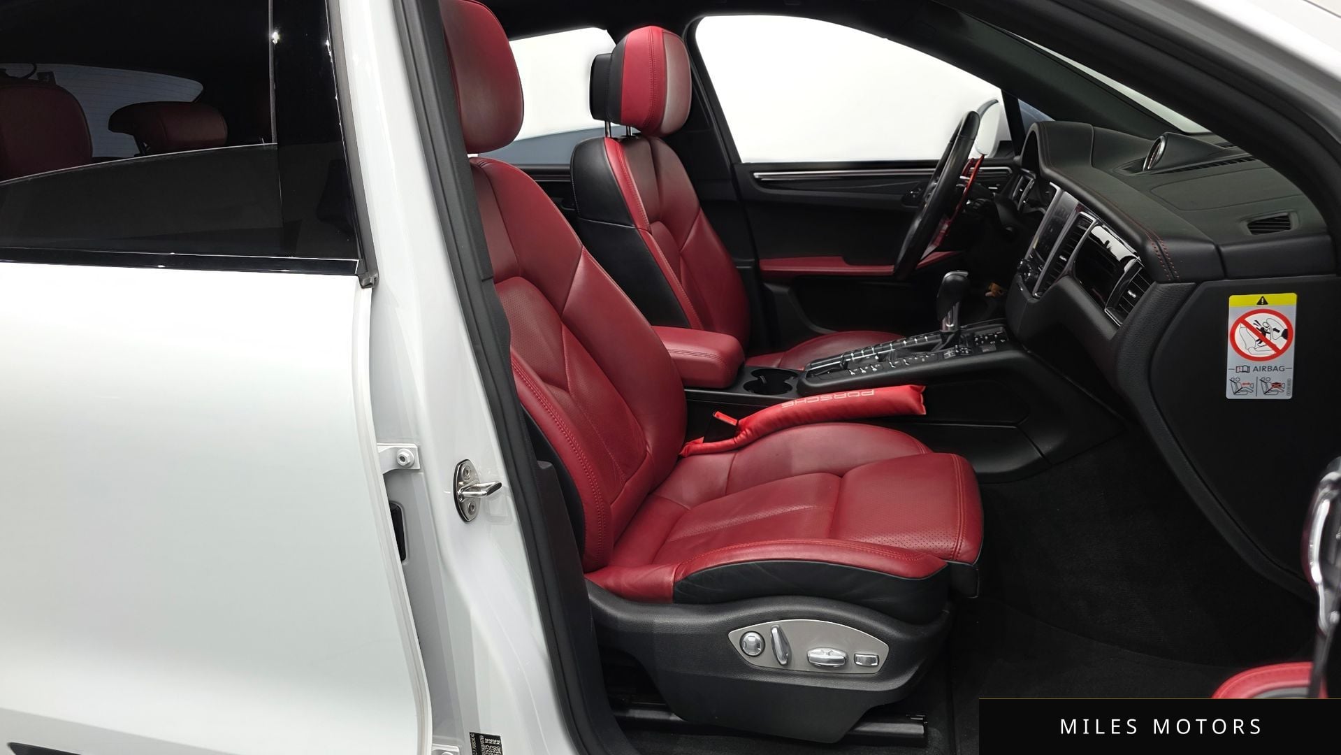Porsche Macan 2017 — миниатюра 11