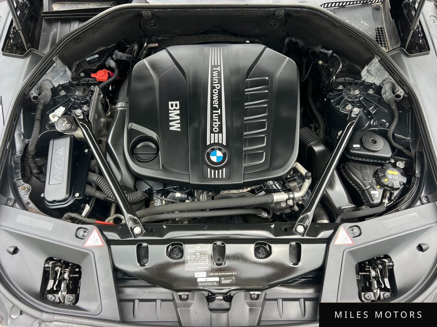 BMW 5 Series GT (F07) 2016 — миниатюра 4