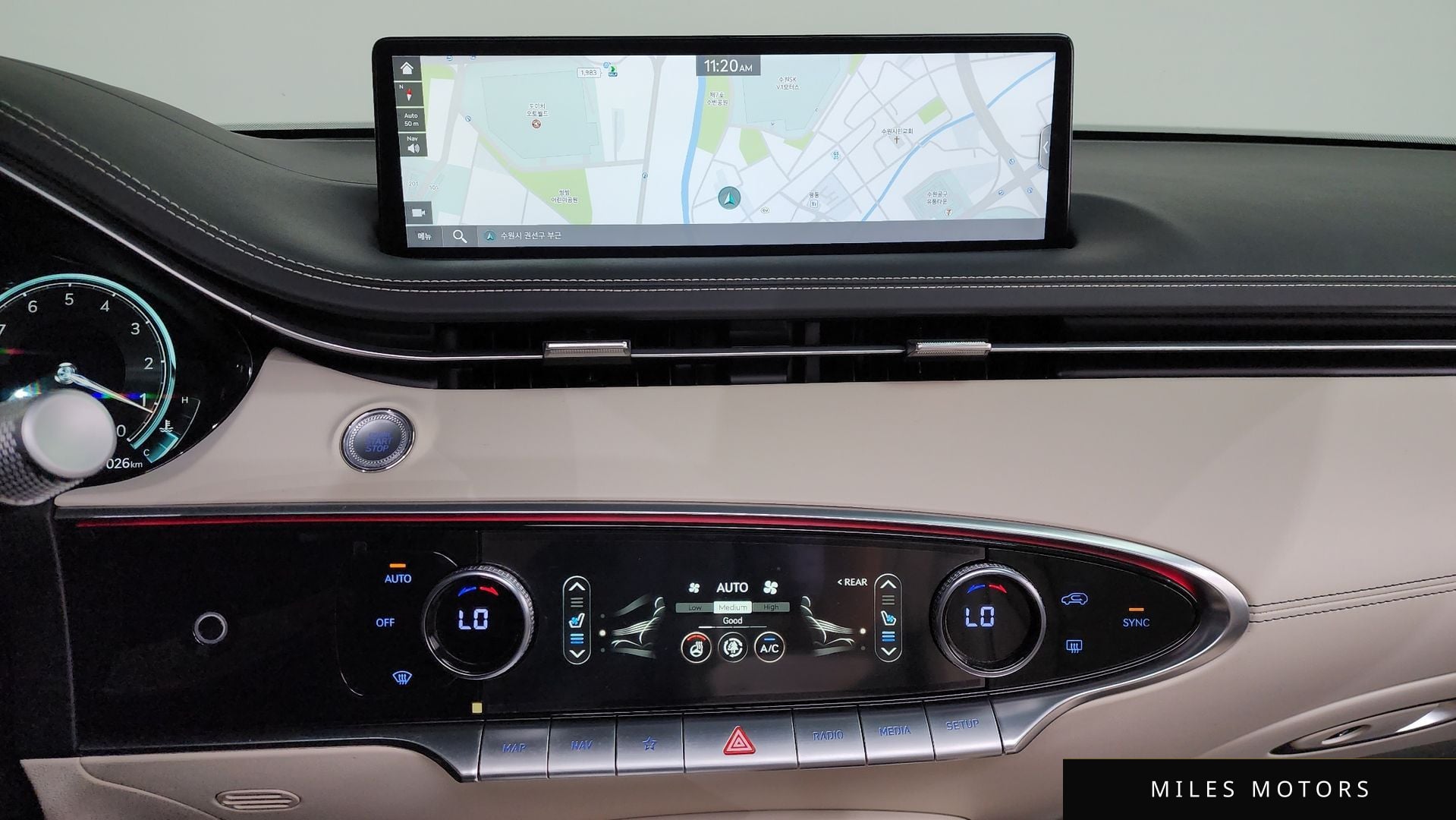 Genesis GV70 2023 — миниатюра 12