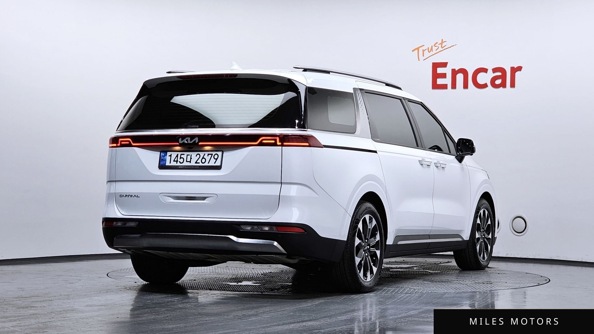Kia Carnival 2023 — миниатюра 2
