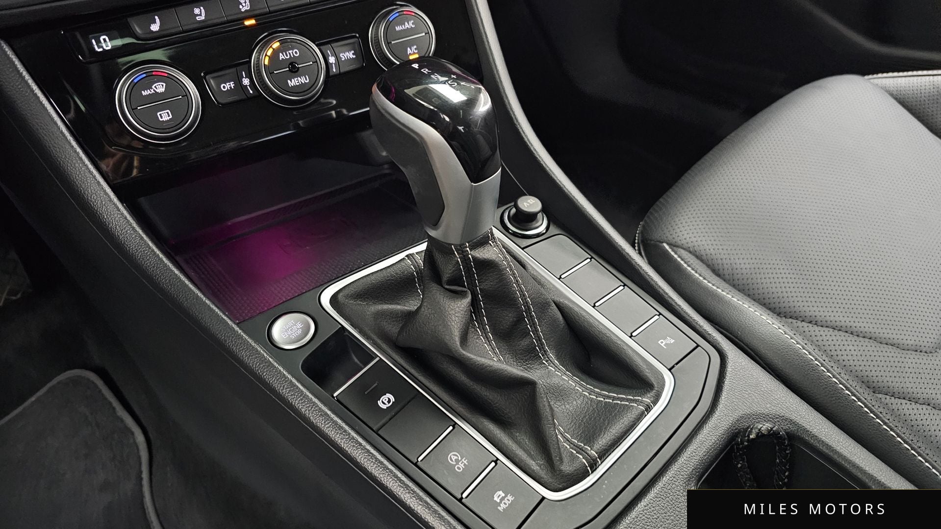 Volkswagen Jetta 2024 — миниатюра 9