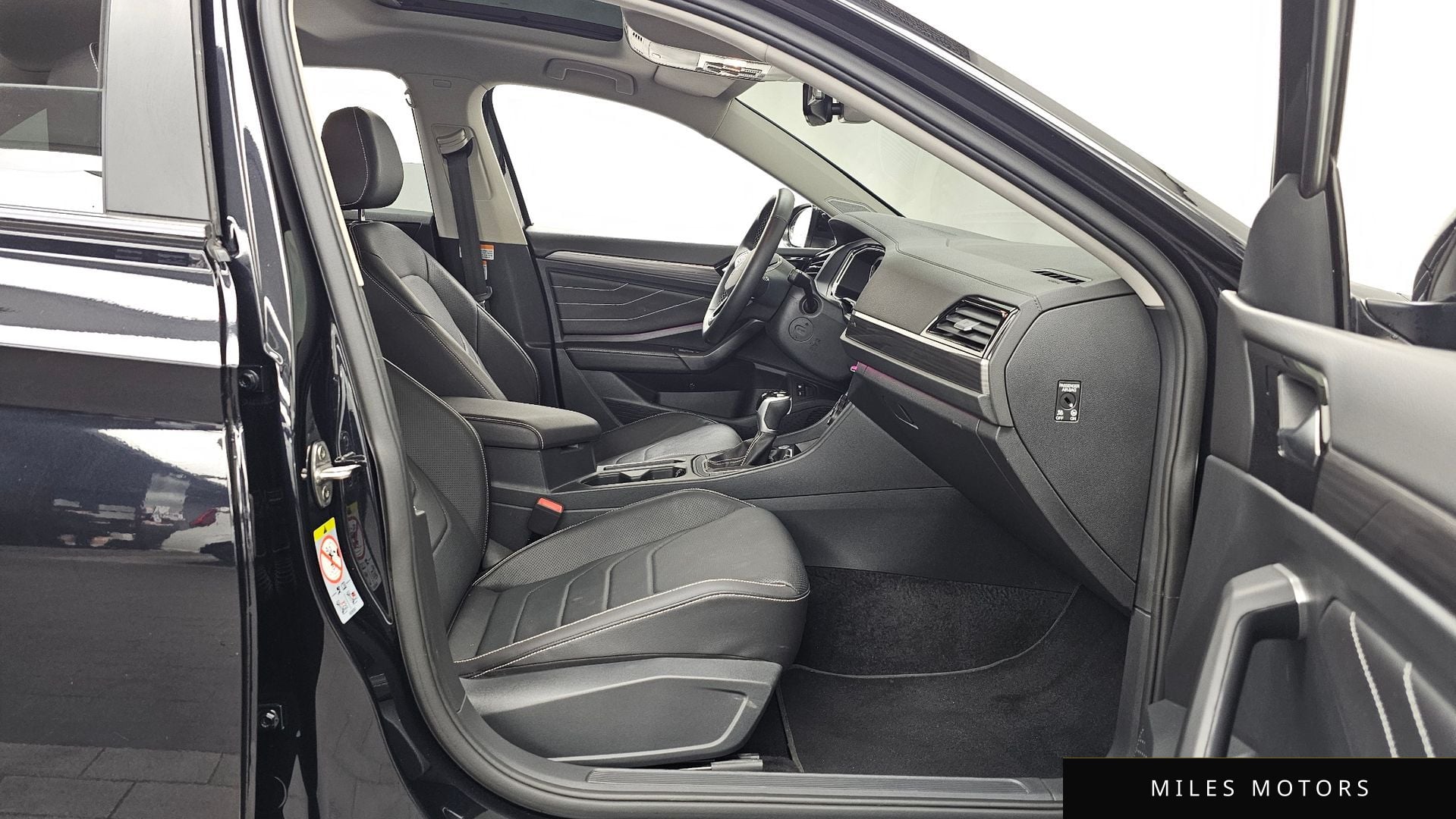 Volkswagen Jetta 2024 — миниатюра 11