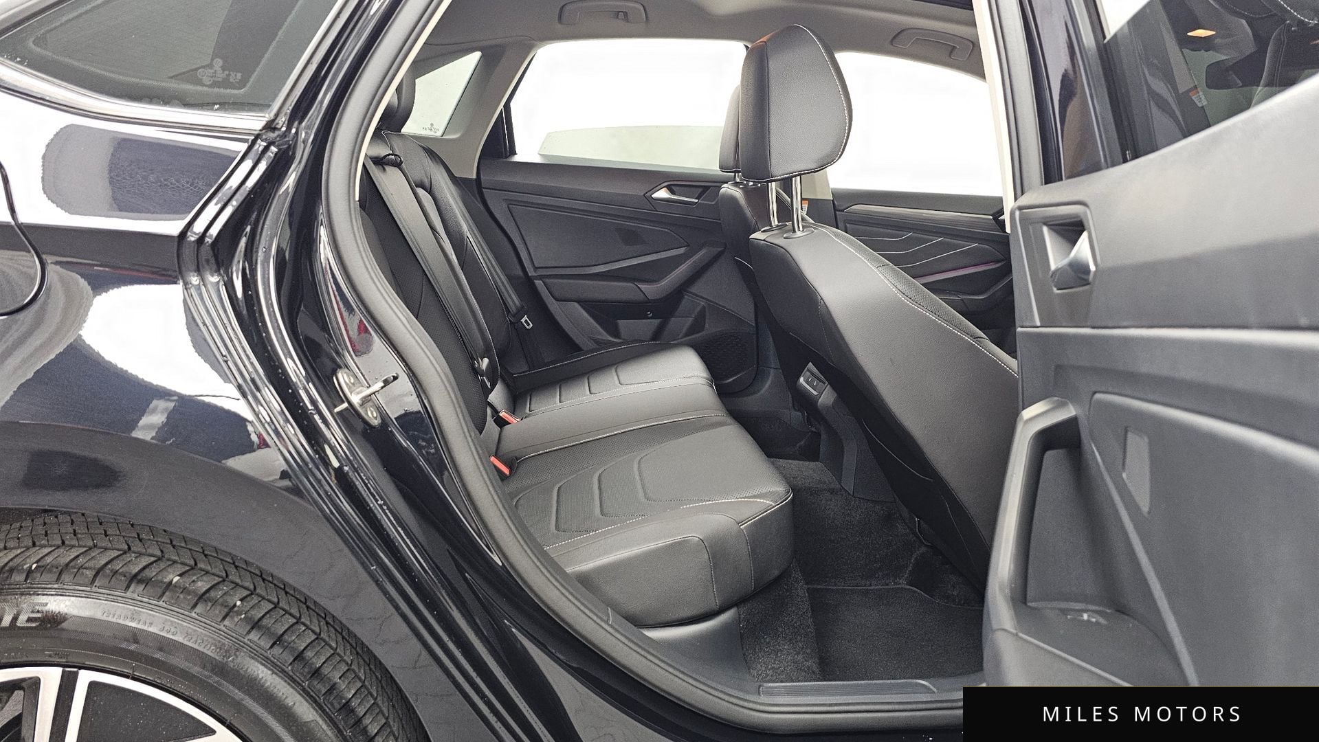 Volkswagen Jetta 2024 — миниатюра 12