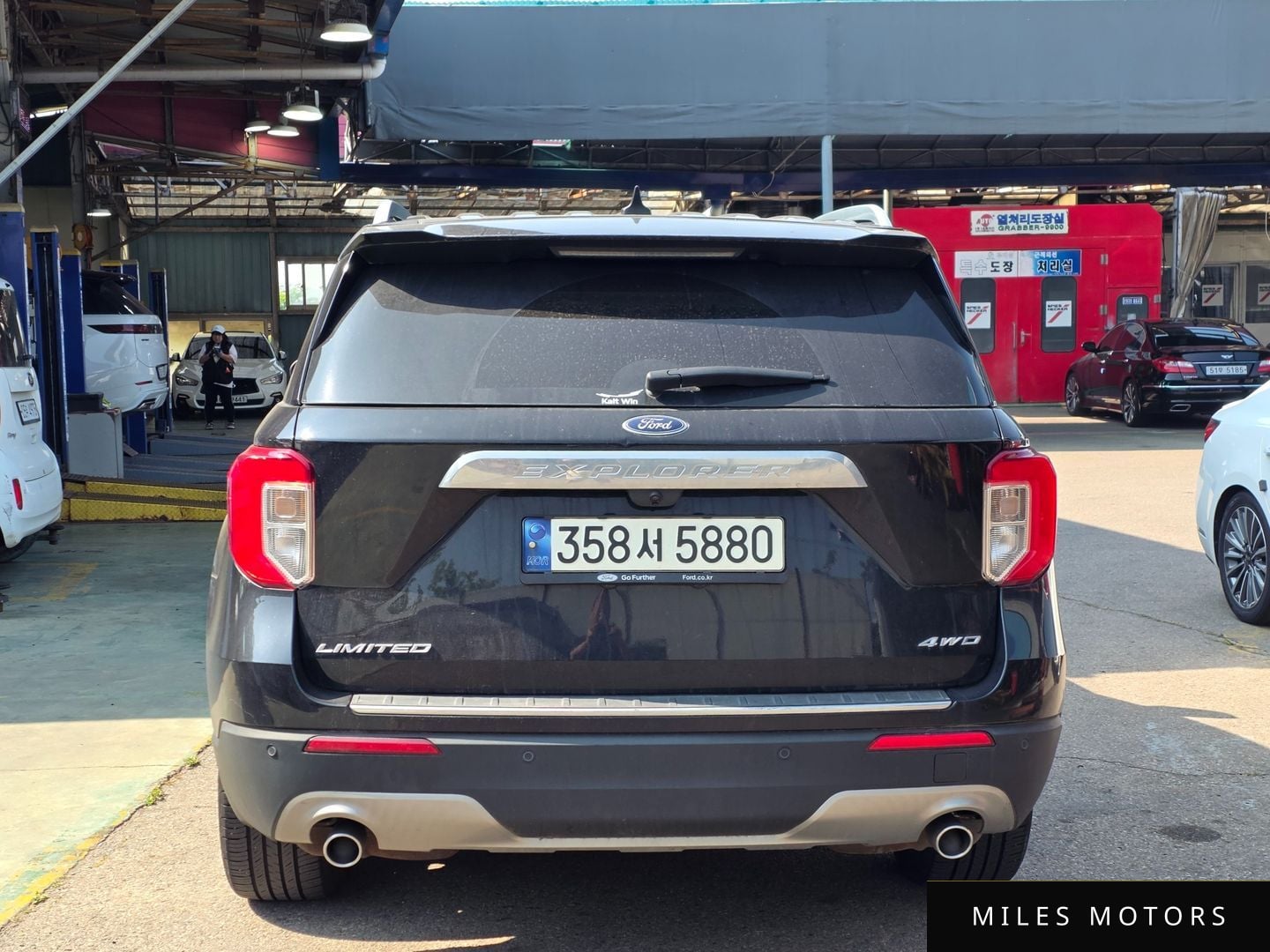 Ford Explorer 2021 — миниатюра 2