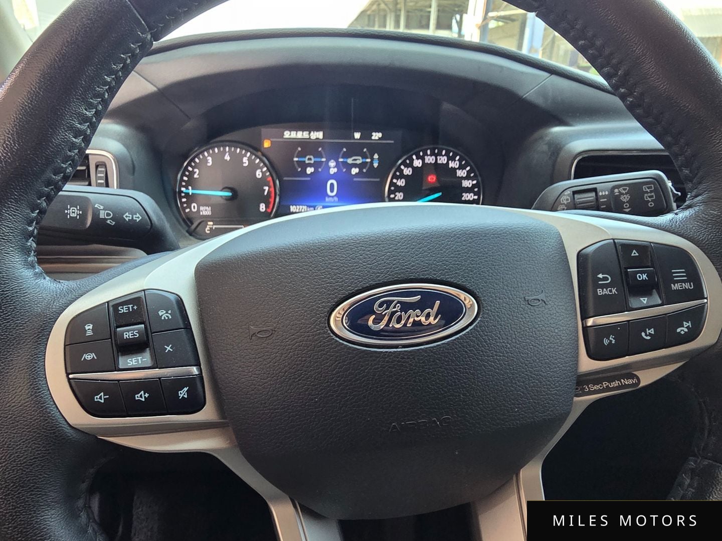 Ford Explorer 2021 — миниатюра 9