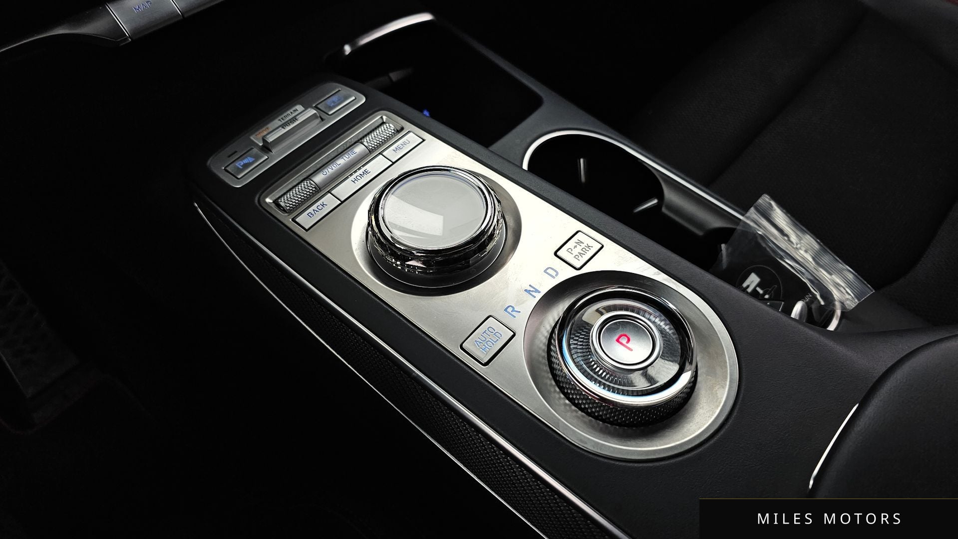 Genesis GV70 2022 — миниатюра 12