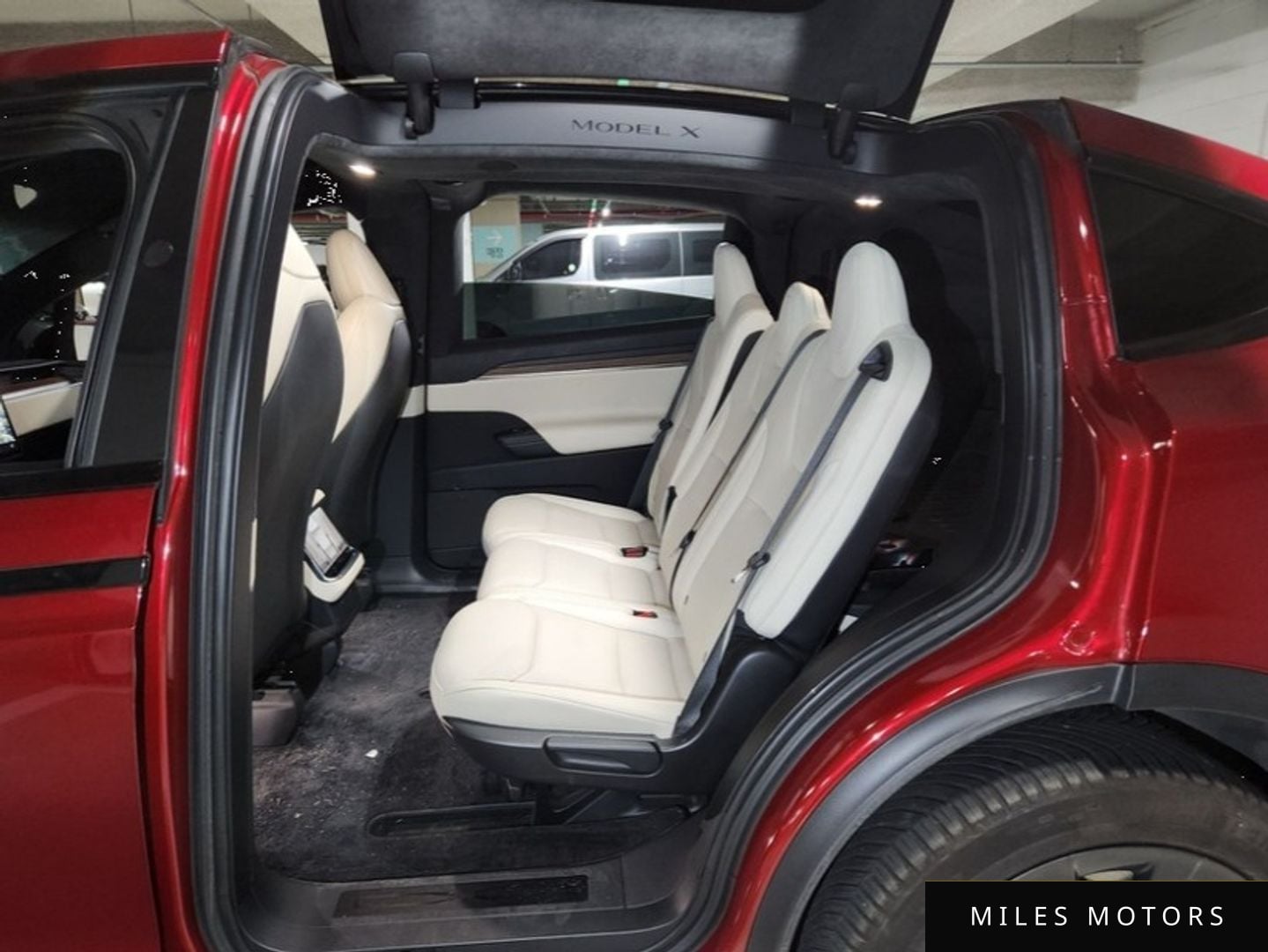 Tesla Model X 2023 — миниатюра 8