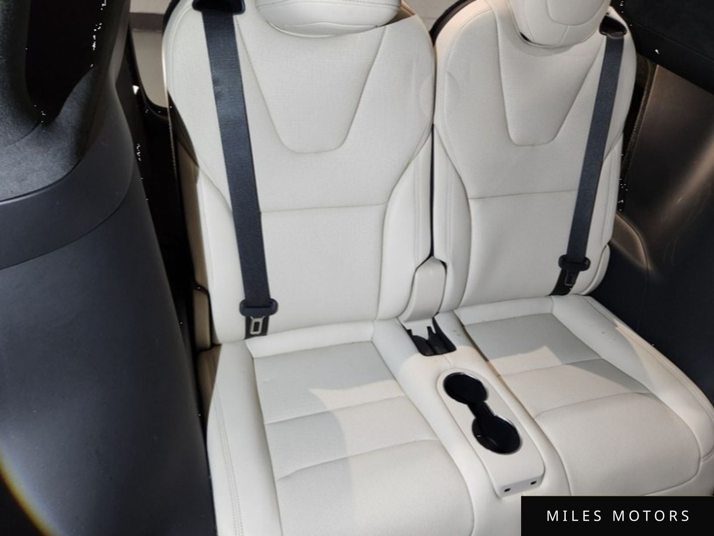 Tesla Model X 2023 — миниатюра 9