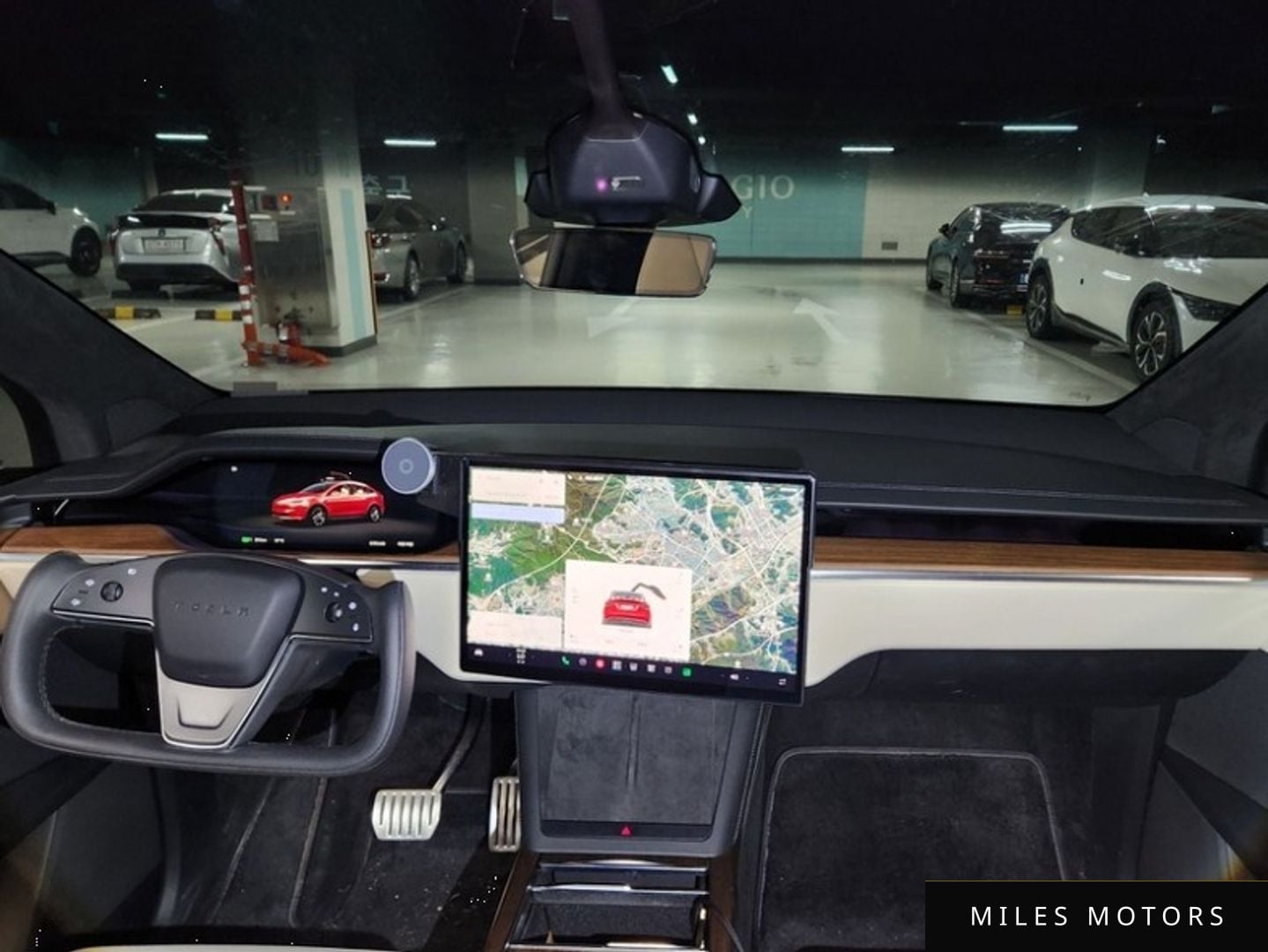 Tesla Model X 2023 — миниатюра 11