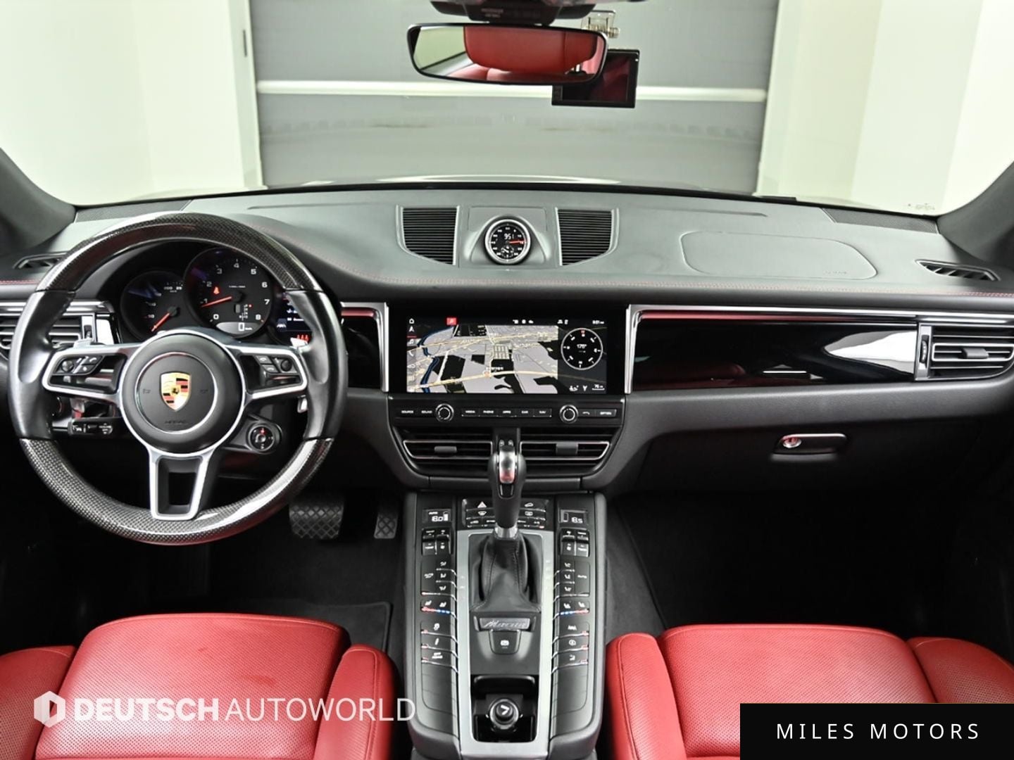 Porsche Macan 2021 — миниатюра 7