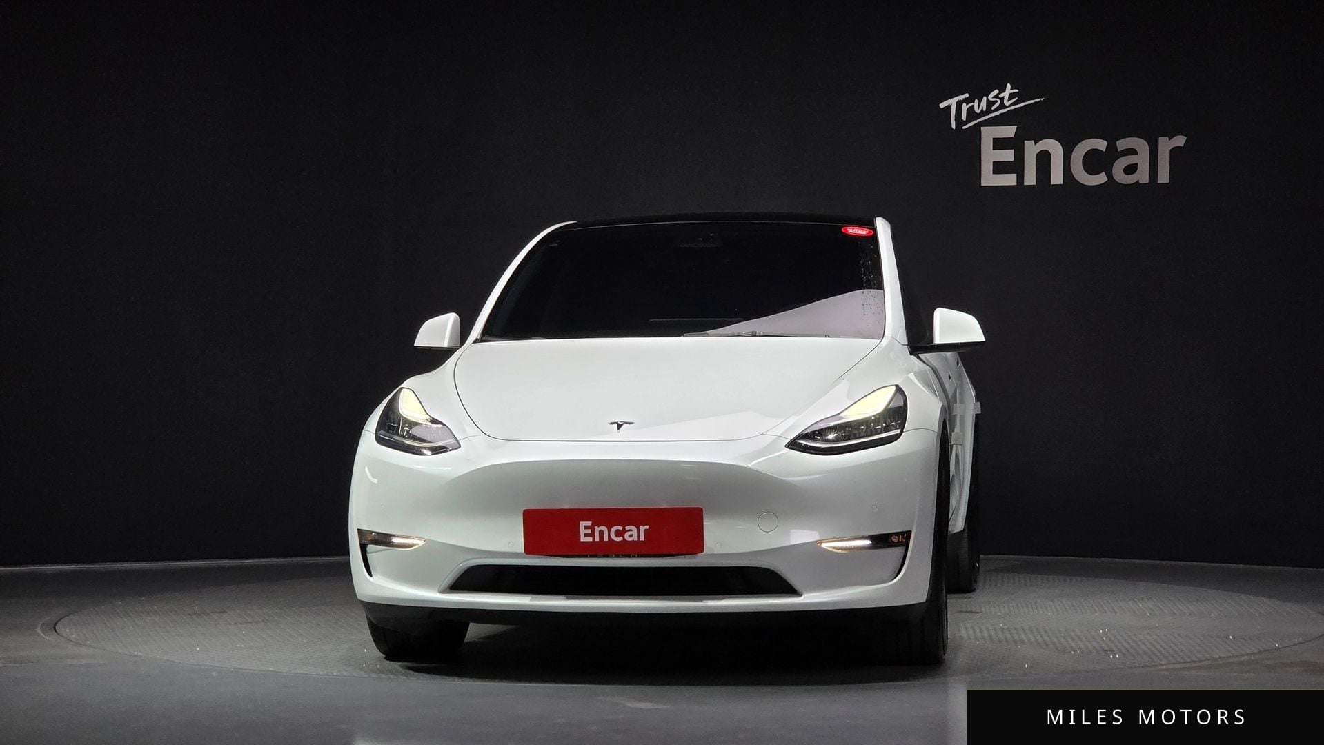 Tesla Model Y 2022 — миниатюра 3
