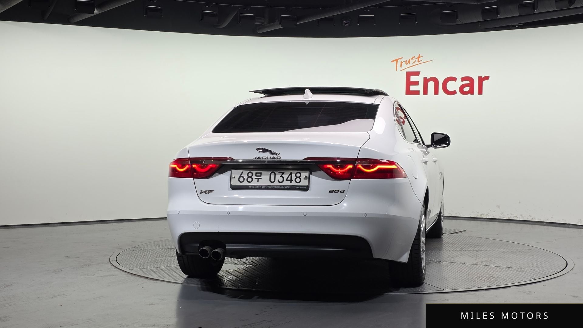 Jaguar XF (X260) 2017 — миниатюра 4