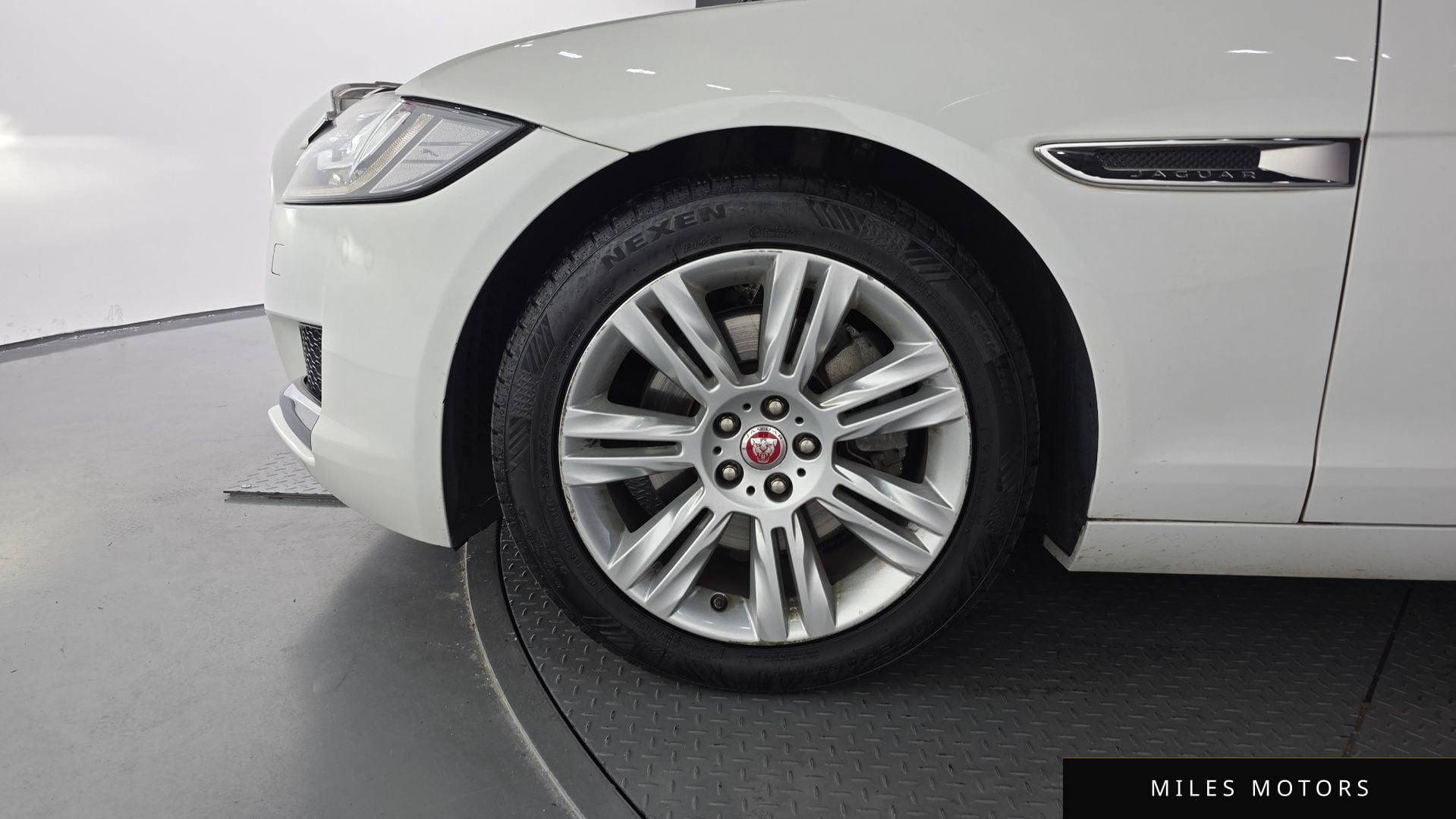 Jaguar XF (X260) 2017 — миниатюра 5