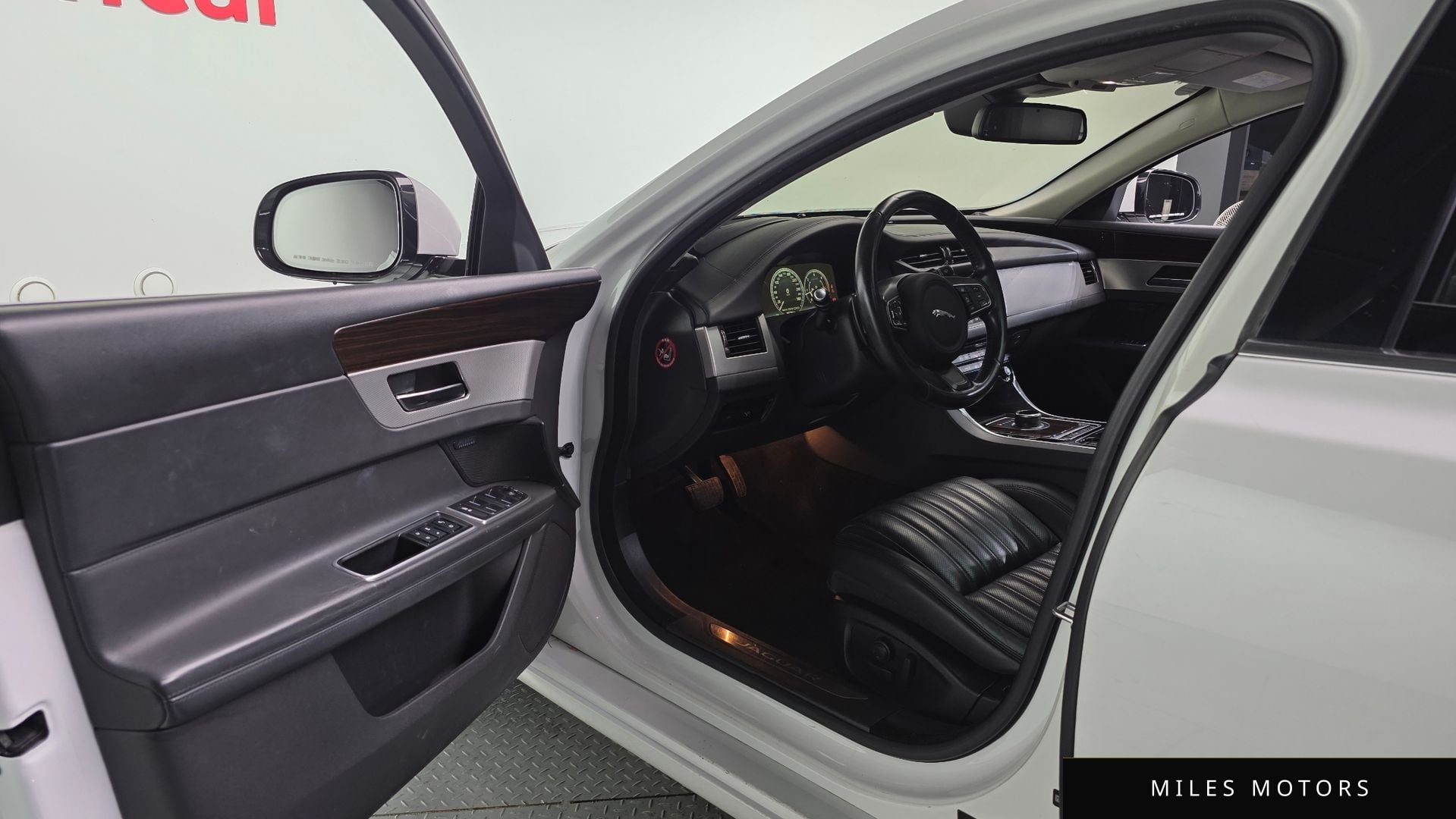 Jaguar XF (X260) 2017 — миниатюра 10