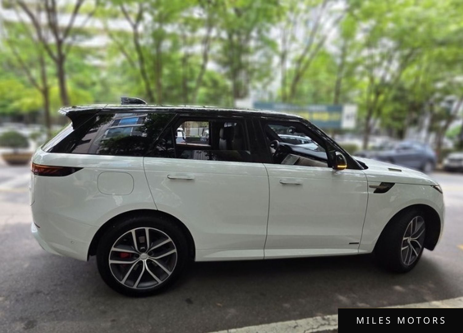 Land Rover Range Rover Sport 2025 — миниатюра 6